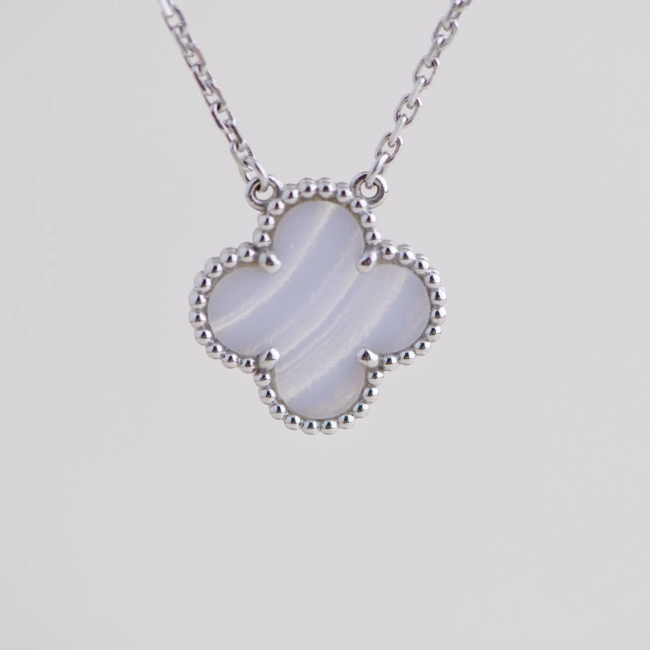 Van Cleef & Arpels Chalcedony White Gold Vintage Alhambra Pendant Necklace In Excellent Condition In Banbury, GB