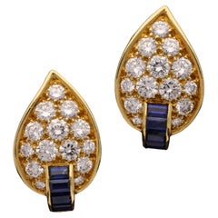 Van Cleef & Arpels Chic Pair of Vintage Diamond and Sapphire Leaf Earrings 1970s