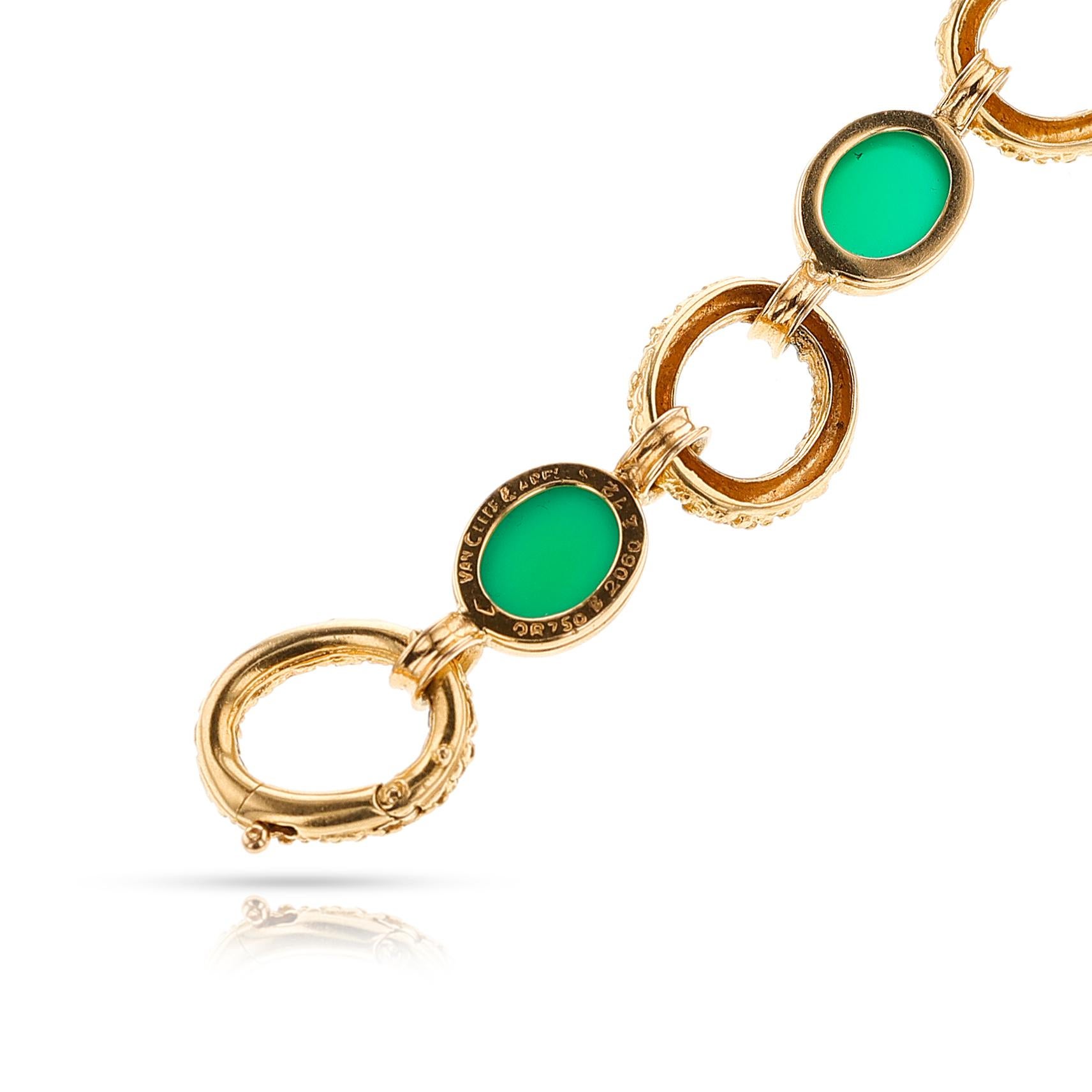 Van Cleef & Arpels Bracelet à maillons en chrysoprase et or 18 carats en vente 1