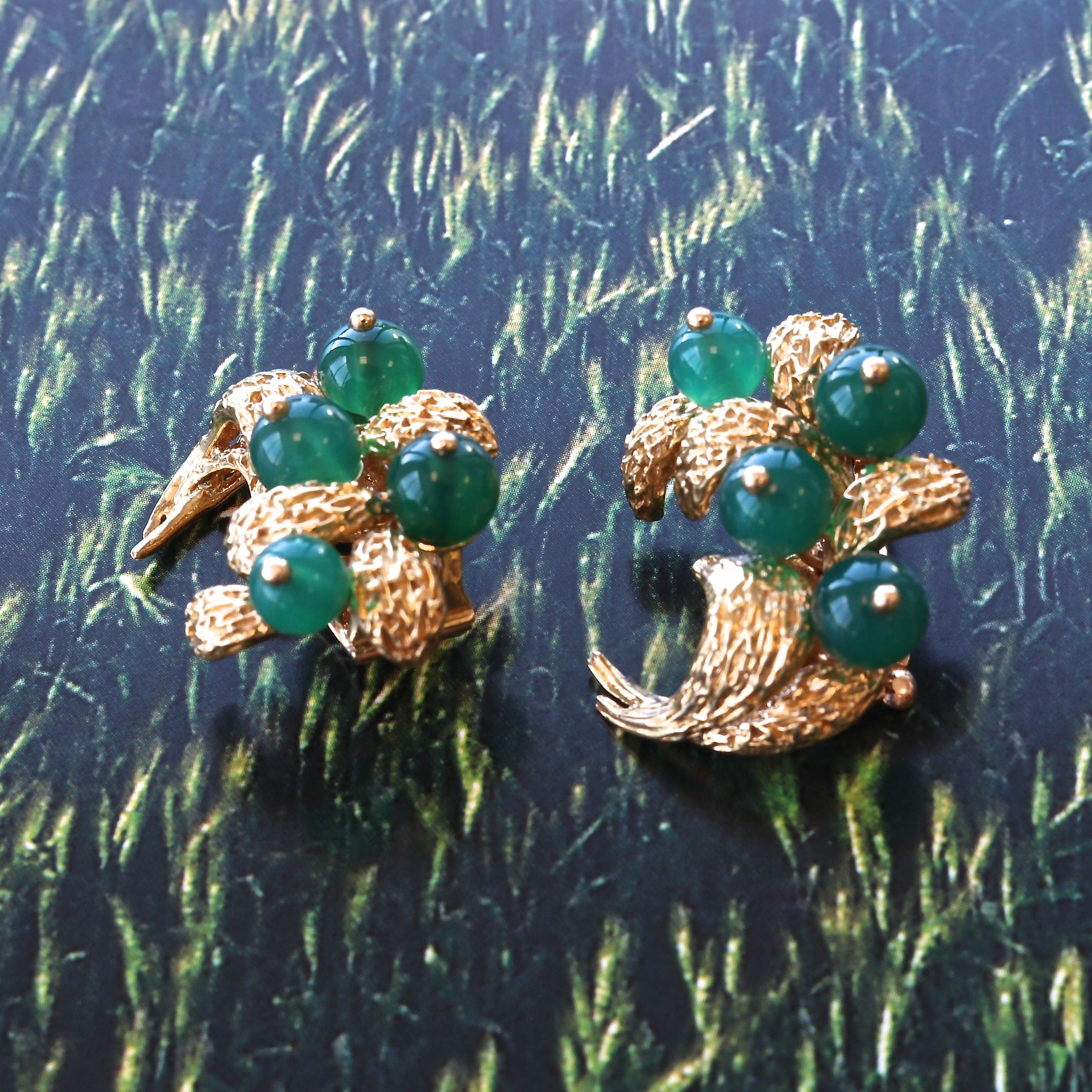 Women's Van Cleef & Arpels Chrysoprase Gold Earrings
