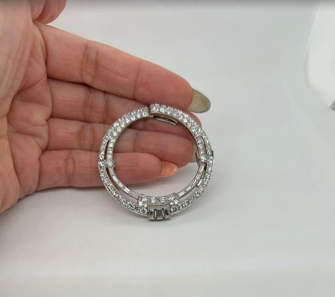 Women's or Men's Van Cleef & Arpels Circles of Diamond Clip For Sale