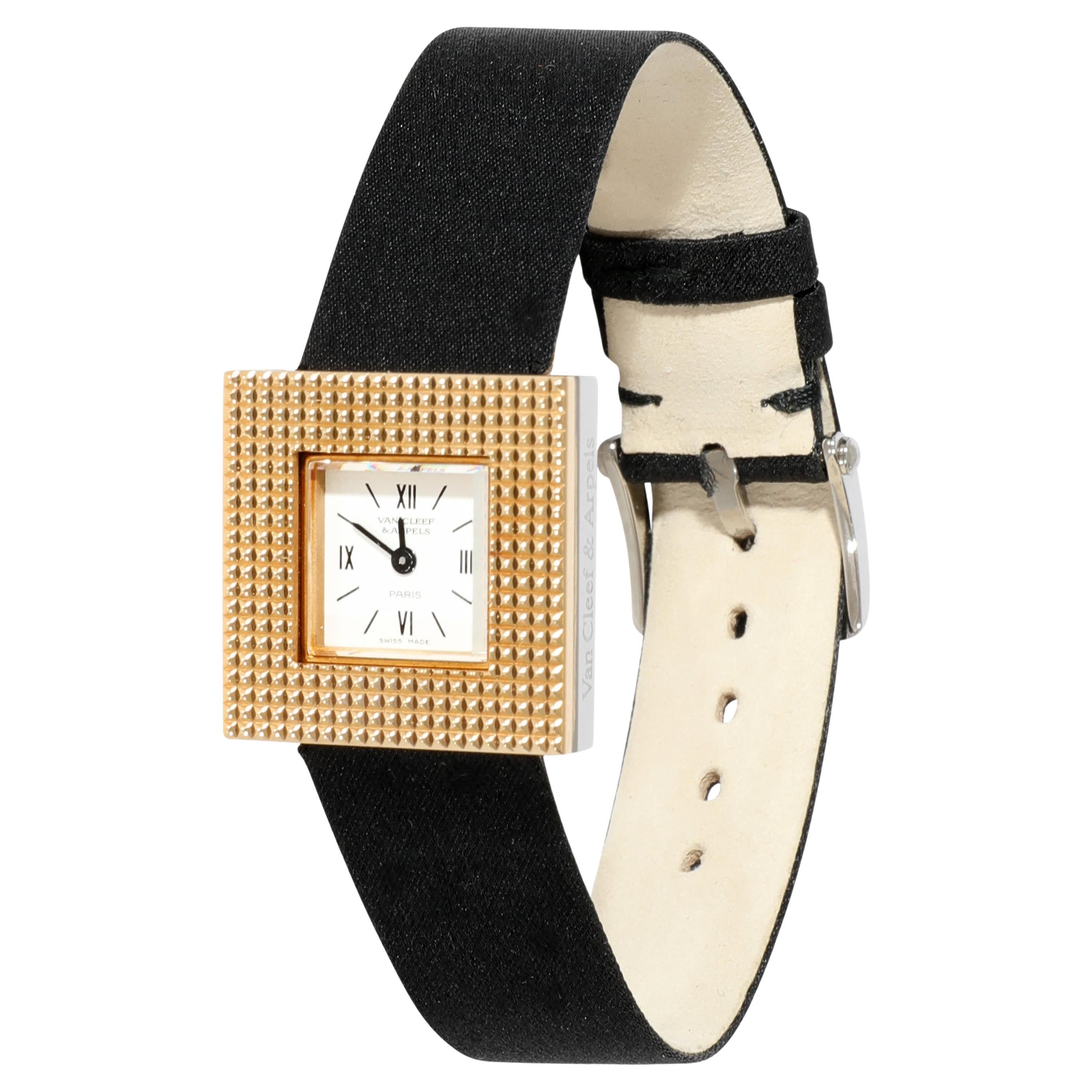 Van Cleef 
Arpels Classic 11618 Women
s Watch in 18kt Stainless Steel/Gold