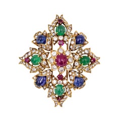 Van Cleef & Arpels Classic Vintage  Brooch/ Pendant