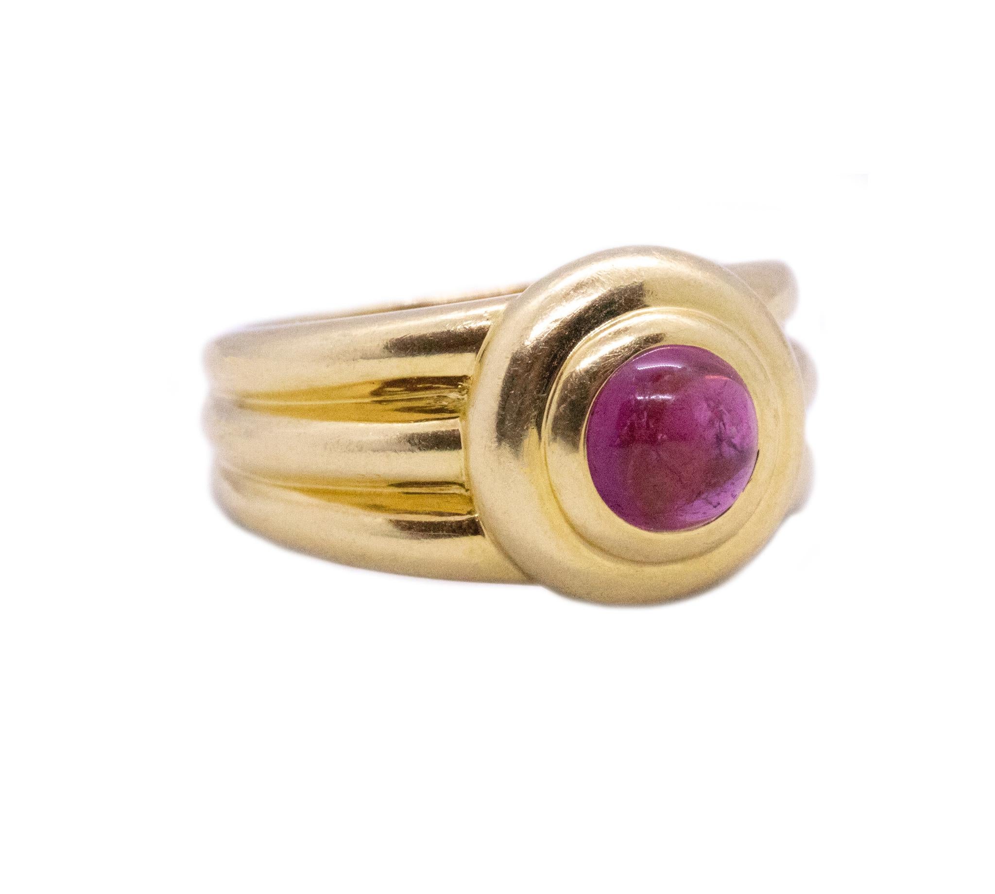 Retro Van Cleef & Arpels Classic Cocktail Ring 18Kt Gold With Natural Pink Tourmaline