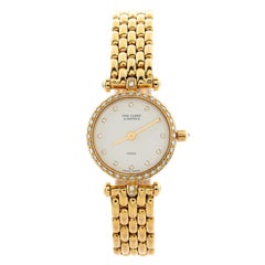 Van Cleef & Arpels Classique Quartz Watch Yellow Gold with Diamond Bezel