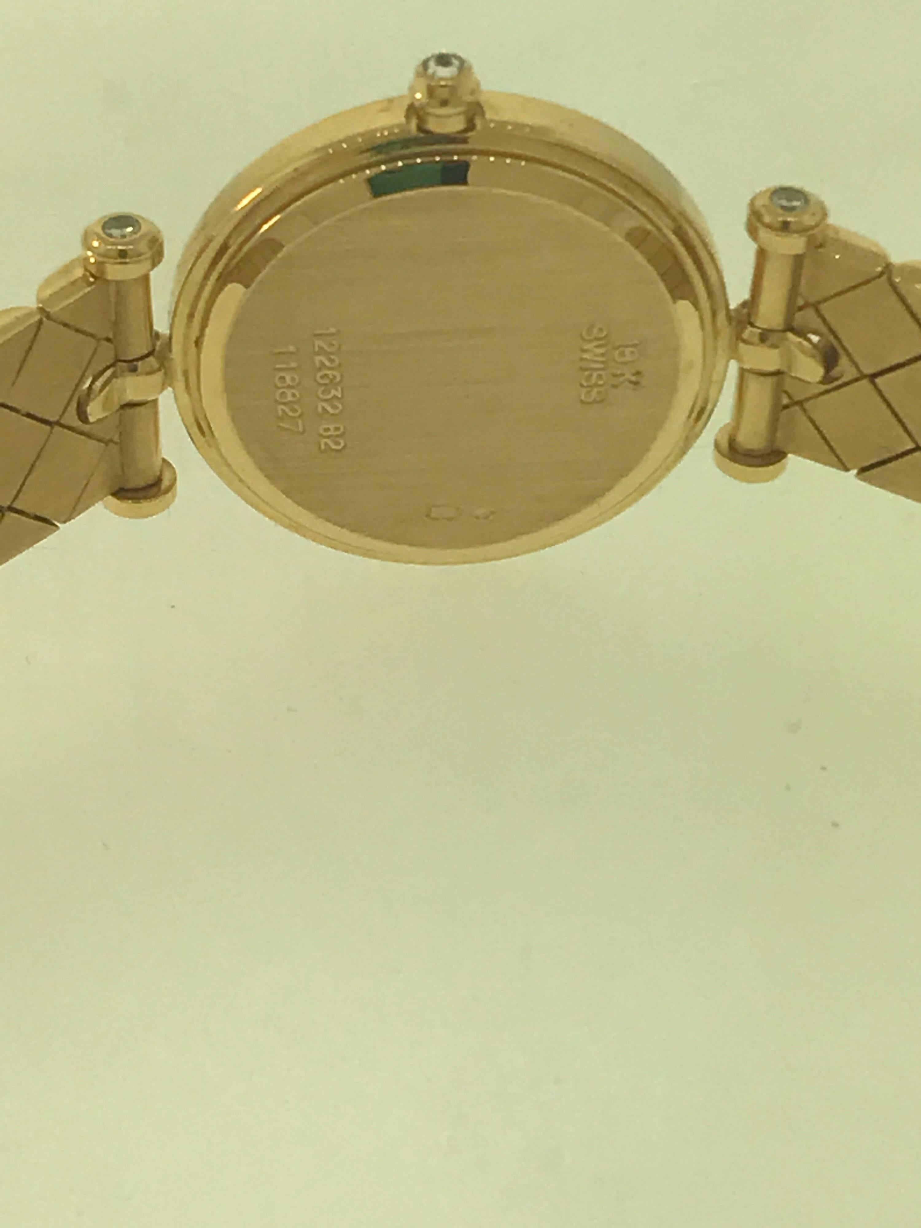Van Cleef & Arpels Classique Yellow Gold Diamond Bezel and Bracelet Ladies Watch In Excellent Condition For Sale In New York, NY