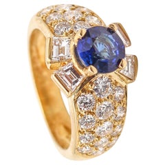 VAN CLEEF & ARPELS Anillo Cóctel Oro 18Kt Con 2.87 Quilates Diamantes Zafiro