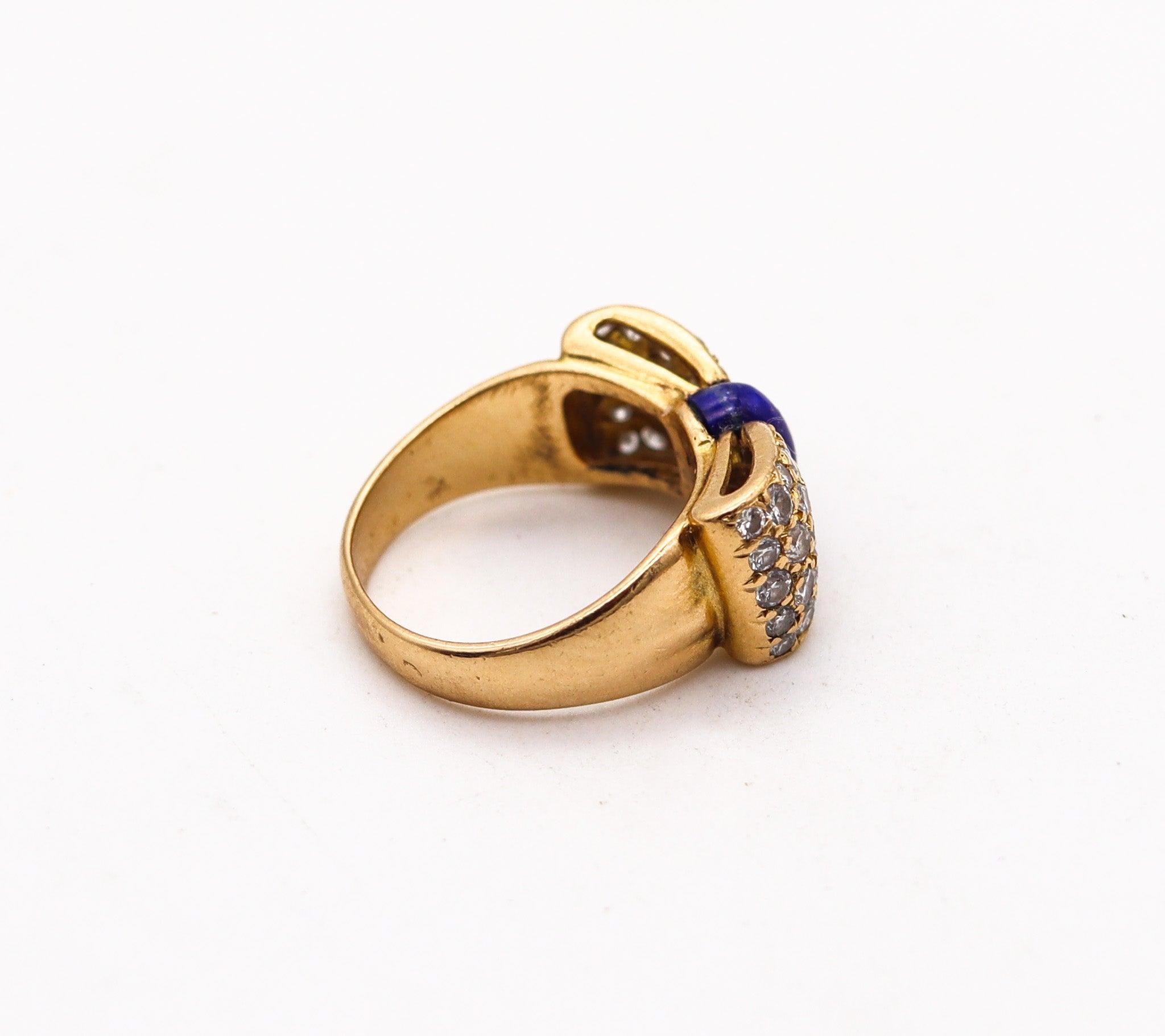 VAN CLEEF & ARPELS Cocktail Ring  In 18Kt Gold With Diamonds And Lapis In Excellent Condition For Sale In Miami, FL