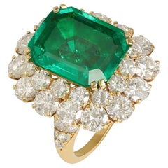 Van Cleef & Arpels Ring mit kolumbianischem Smaragd und Diamanten, um 1975
