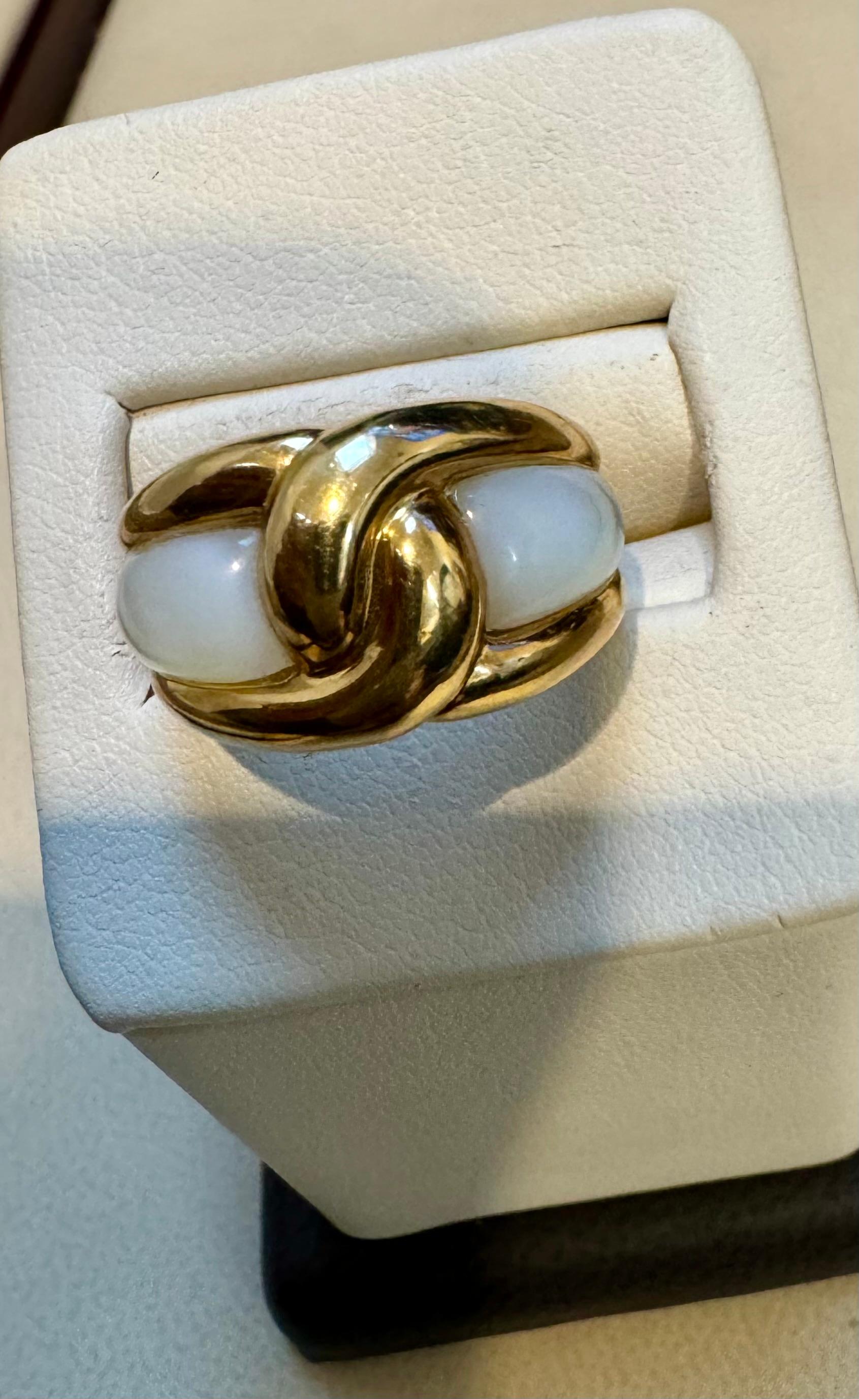 Van Cleef & Arpels Contemporary Mother of pearl “Twisted” Ring 18KY Gold Size5.5 For Sale 1