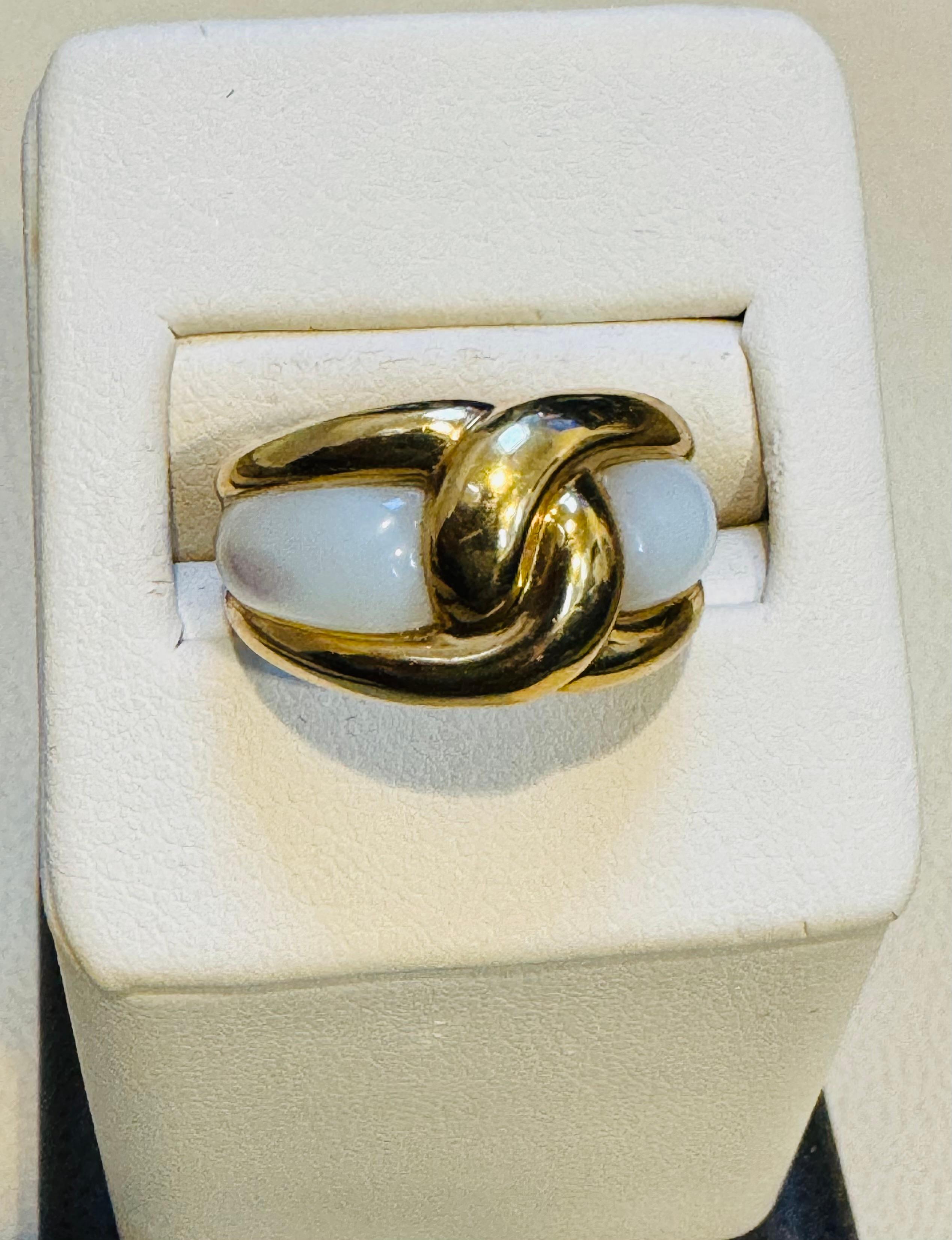 Van Cleef & Arpels Contemporary Mother of pearl “Twisted” Ring 18KY Gold Size5.5 For Sale 3