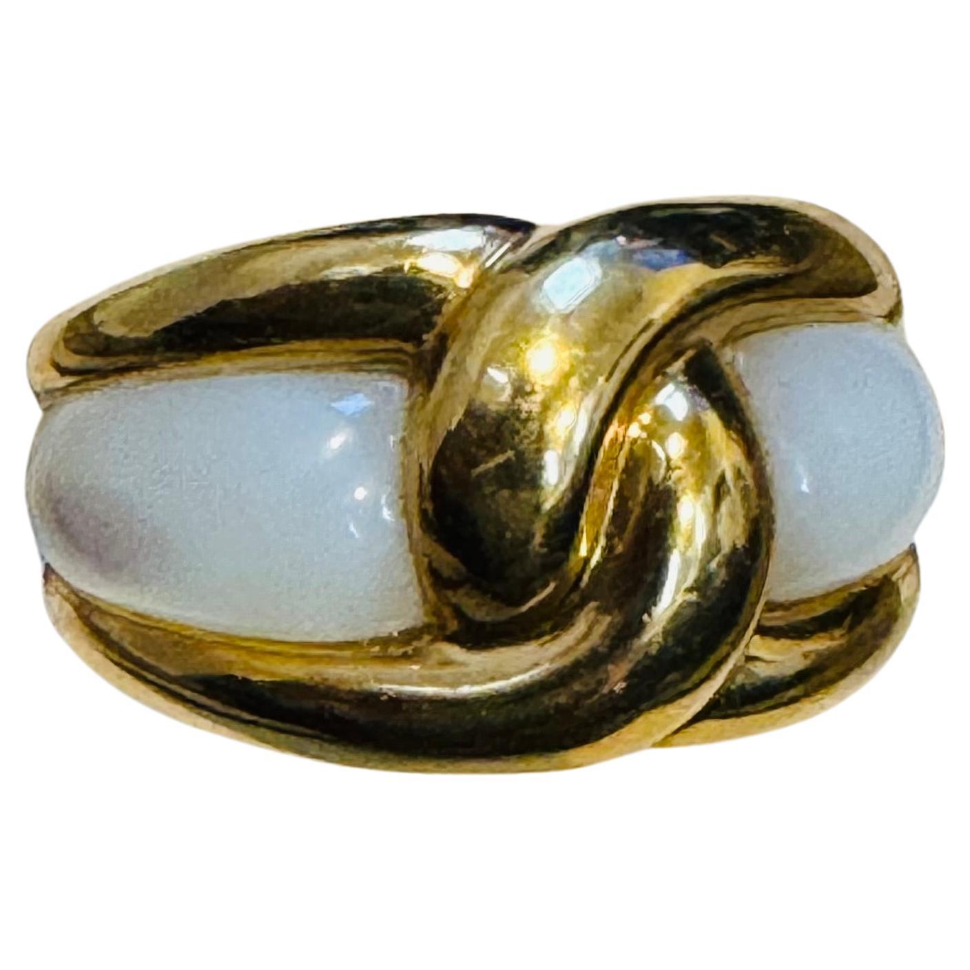 Van Cleef & Arpels Contemporary Mother of pearl “Twisted” Ring 18KY Gold Size5.5 For Sale