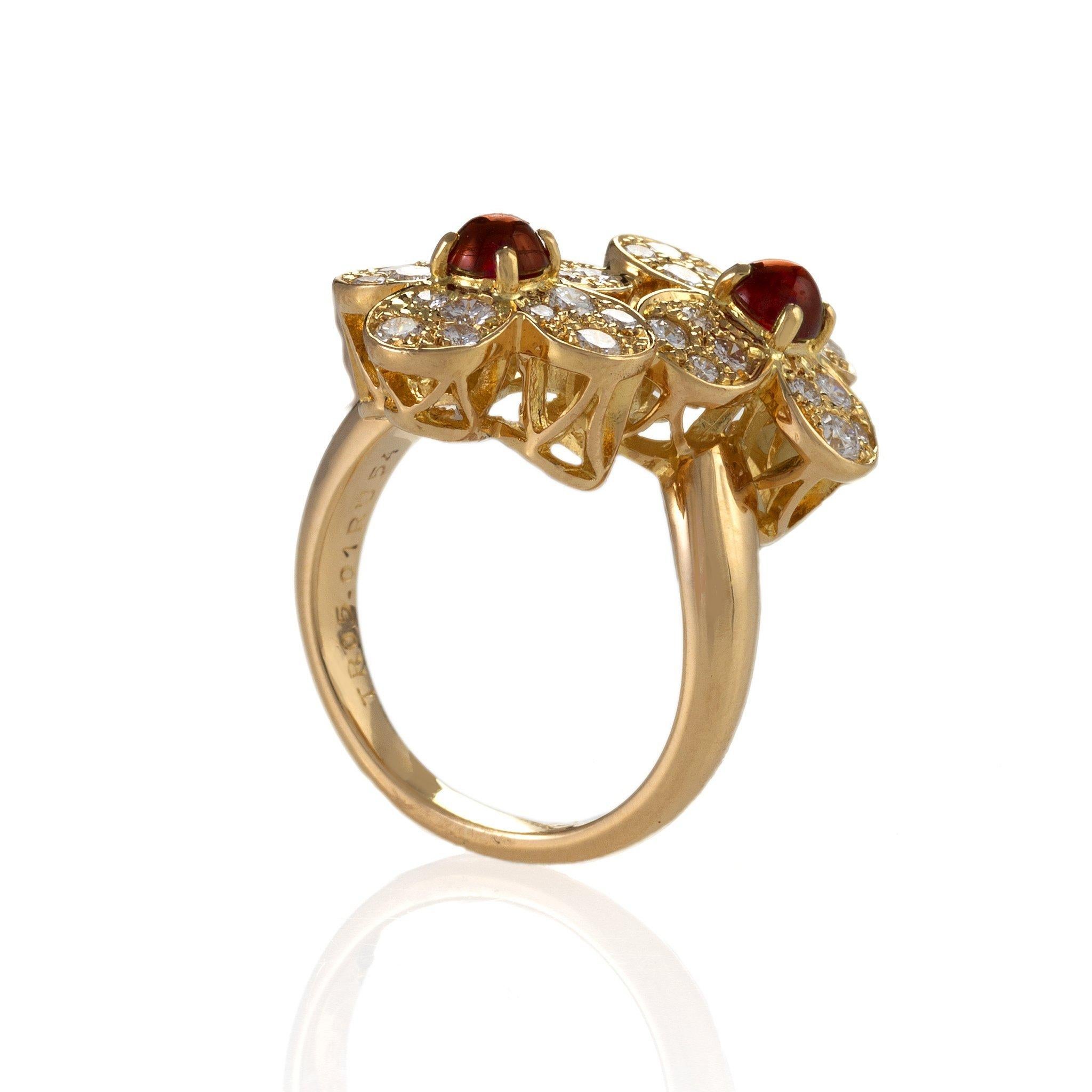 Van Cleef & Arpels Contemporary Ruby and Diamond Trefle Ring (Zeitgenössisch) im Angebot