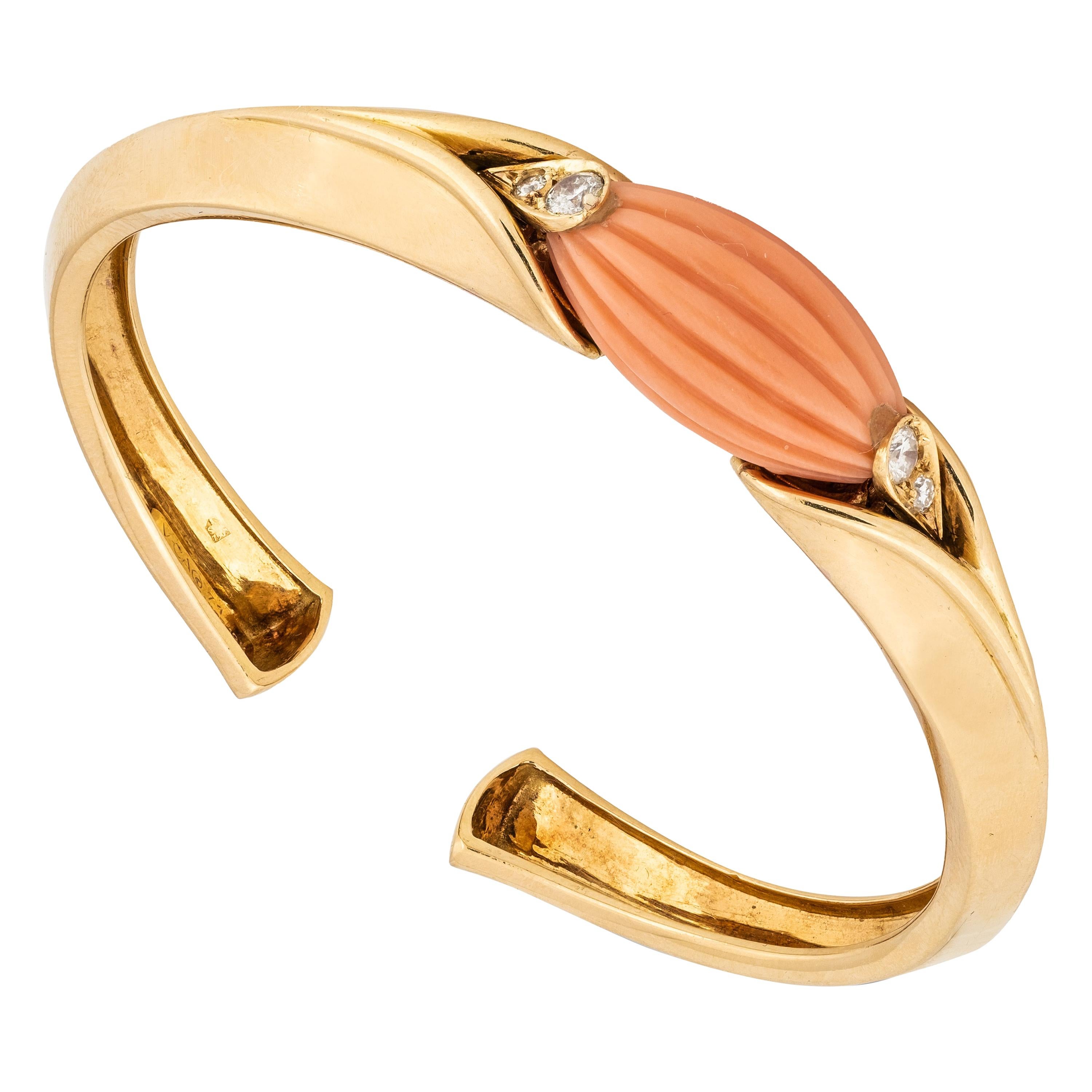 Van Cleef and Arpels Vintage 18ct yellow gold coral and diamond