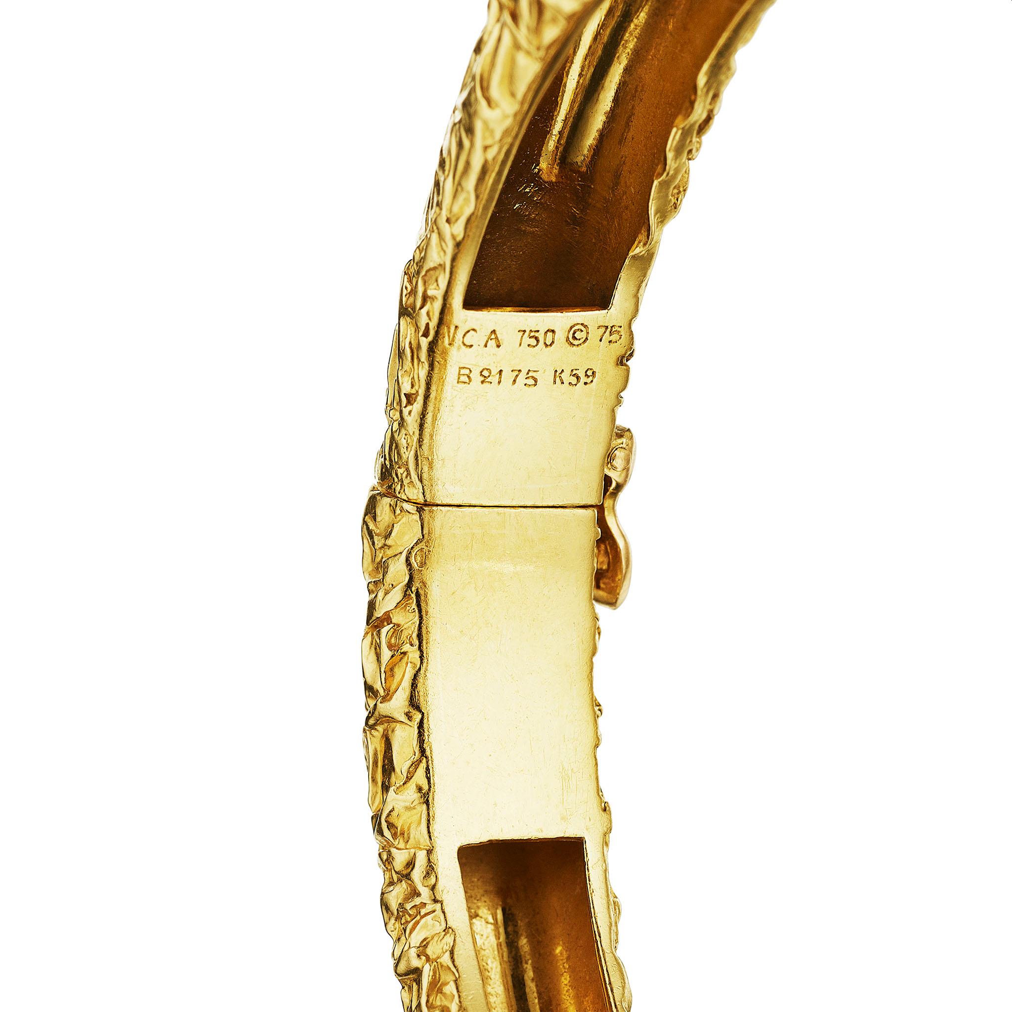 Brilliant Cut Van Cleef & Arpels Coral and Diamond Bangle Bracelet For Sale
