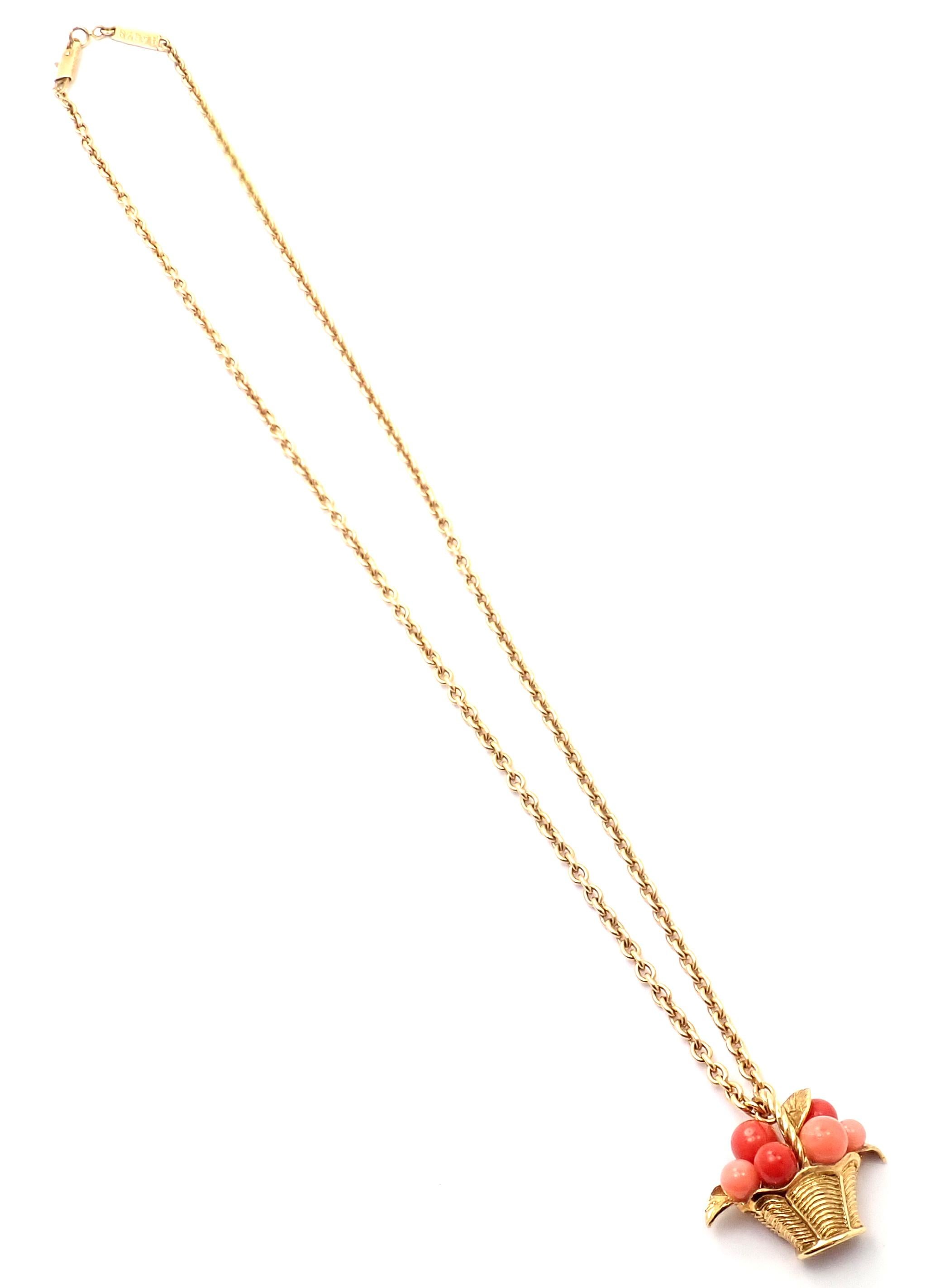 Van Cleef & Arpels Coral Bead Fruit Basket Yellow Gold Pendant Necklace For Sale 1