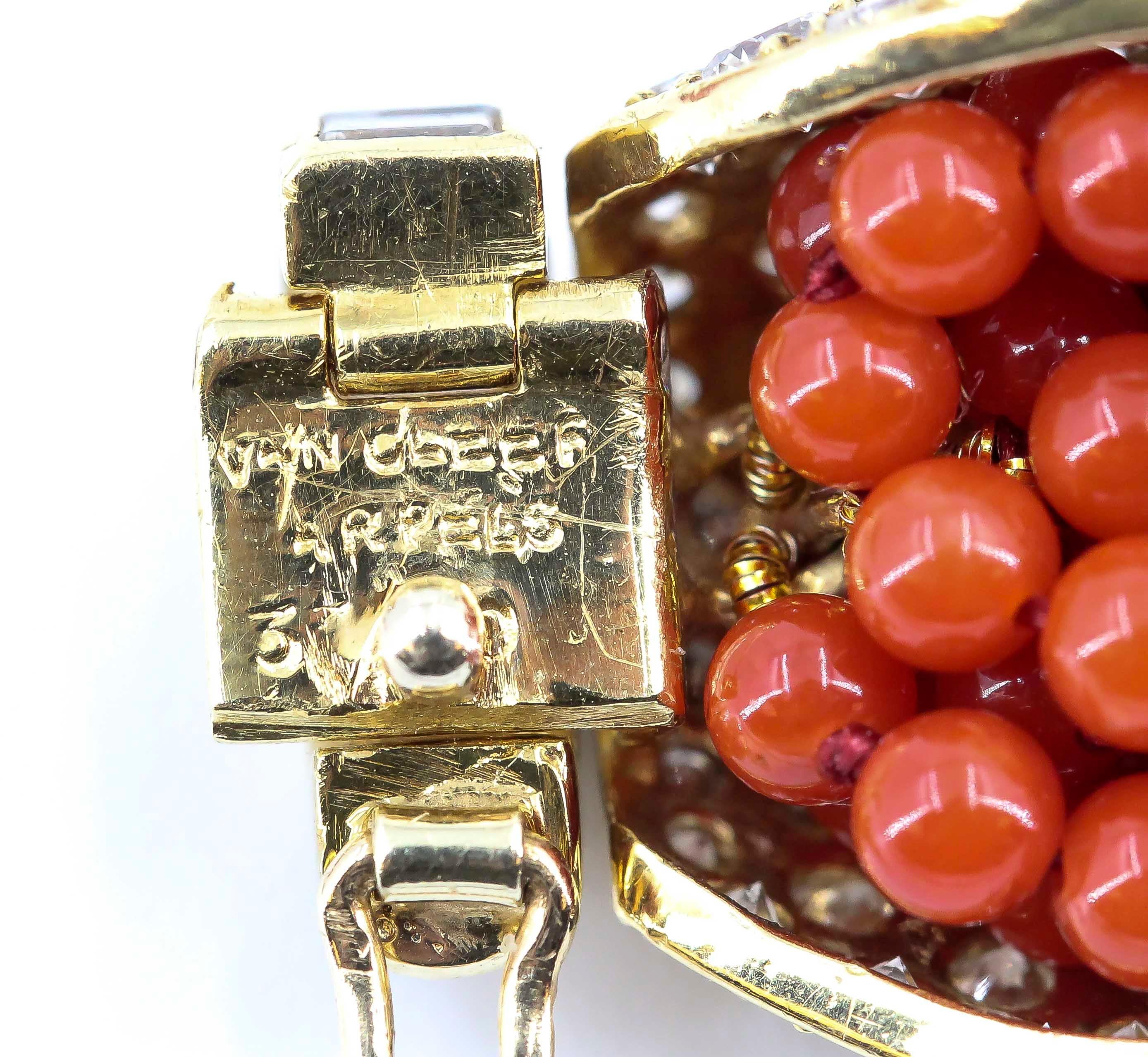 Van Cleef & Arpels Coral Diamond Gold Torsade Necklace and Bracelet Combination 4