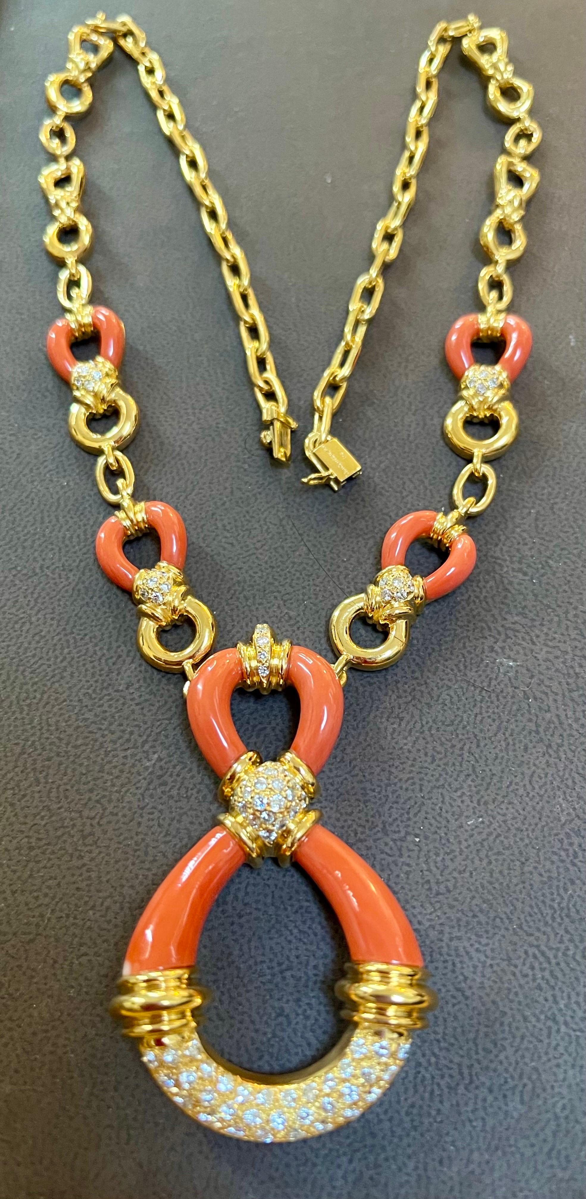 Van Cleef & Arpels Coral & Diamond Necklace 92.4 Grams 18kt Yellow Gold, Estate 5