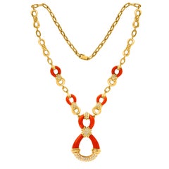 Van Cleef & Arpels Coral & Diamond Necklace 92.4 Grams 18kt Yellow Gold, Estate