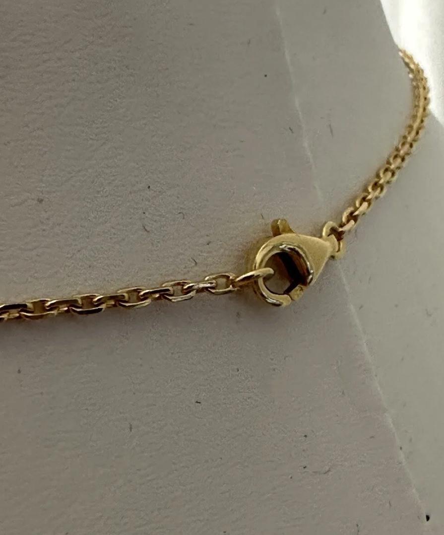 Brilliant Cut Van Cleef & Arpels Coral & Diamond Pendant Necklace 18K Yellow Gold For Sale
