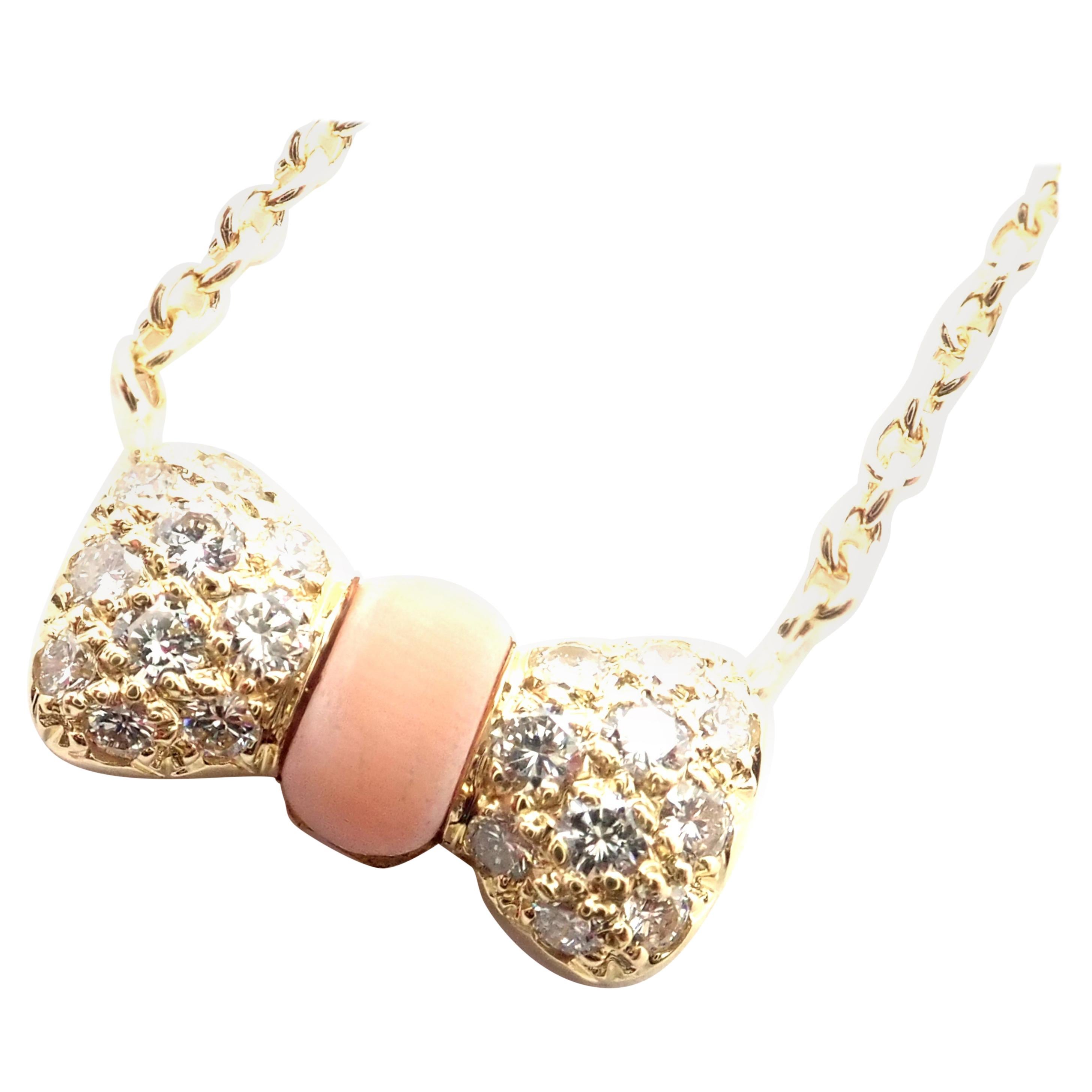 Van Cleef & Arpels Coral Diamond Yellow Gold Bow Necklace For Sale