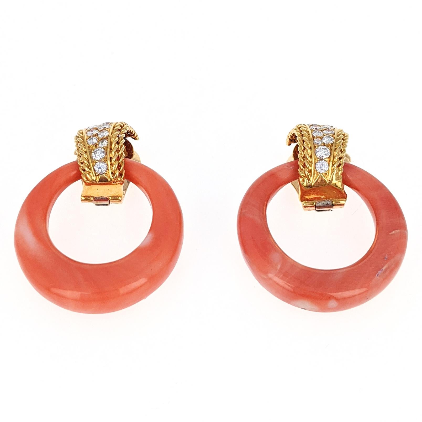 Van Cleef & Arpels Coral Diamond Yellow Gold Dangle Ear Clip Earrings In Good Condition In New York, NY