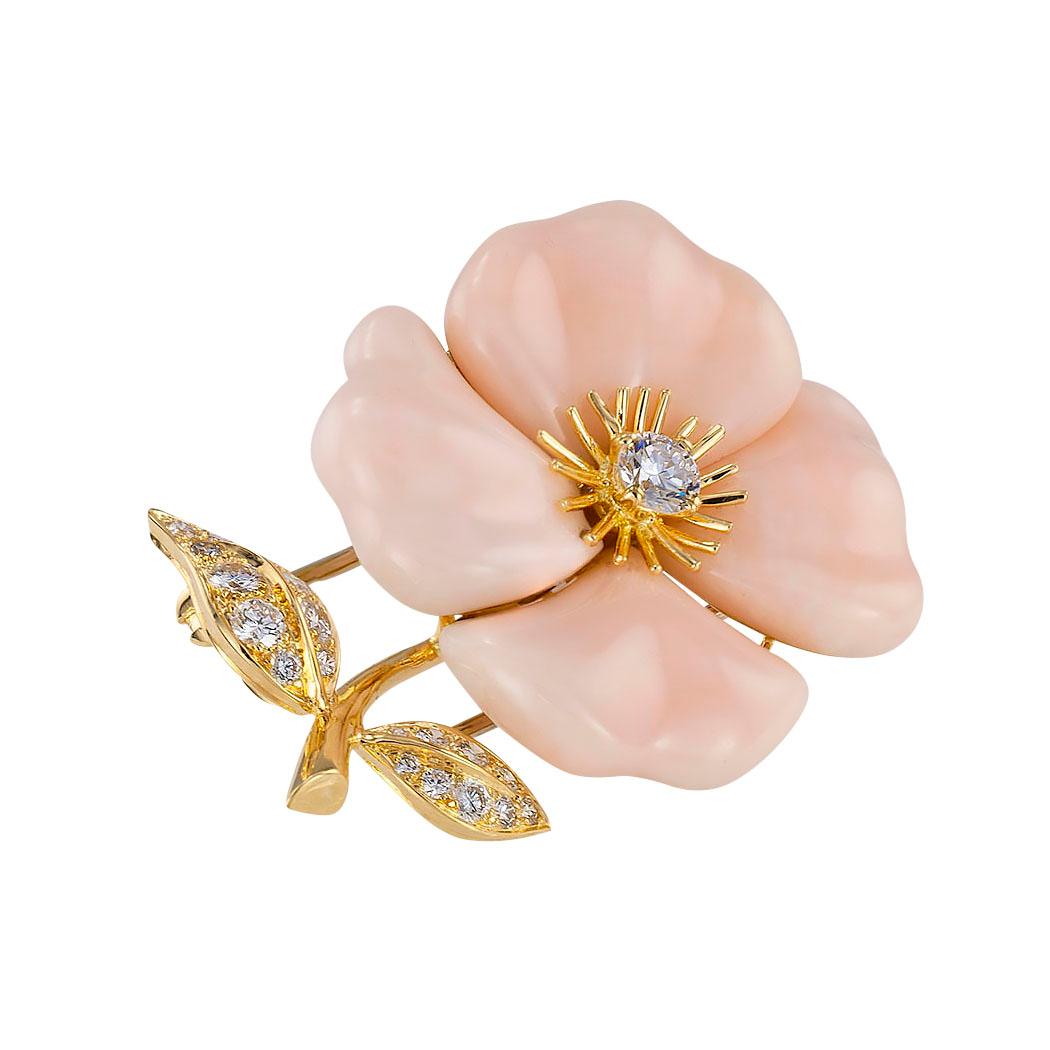 Round Cut Van Cleef & Arpels Coral Diamond Yellow Gold Flower Clip Brooch