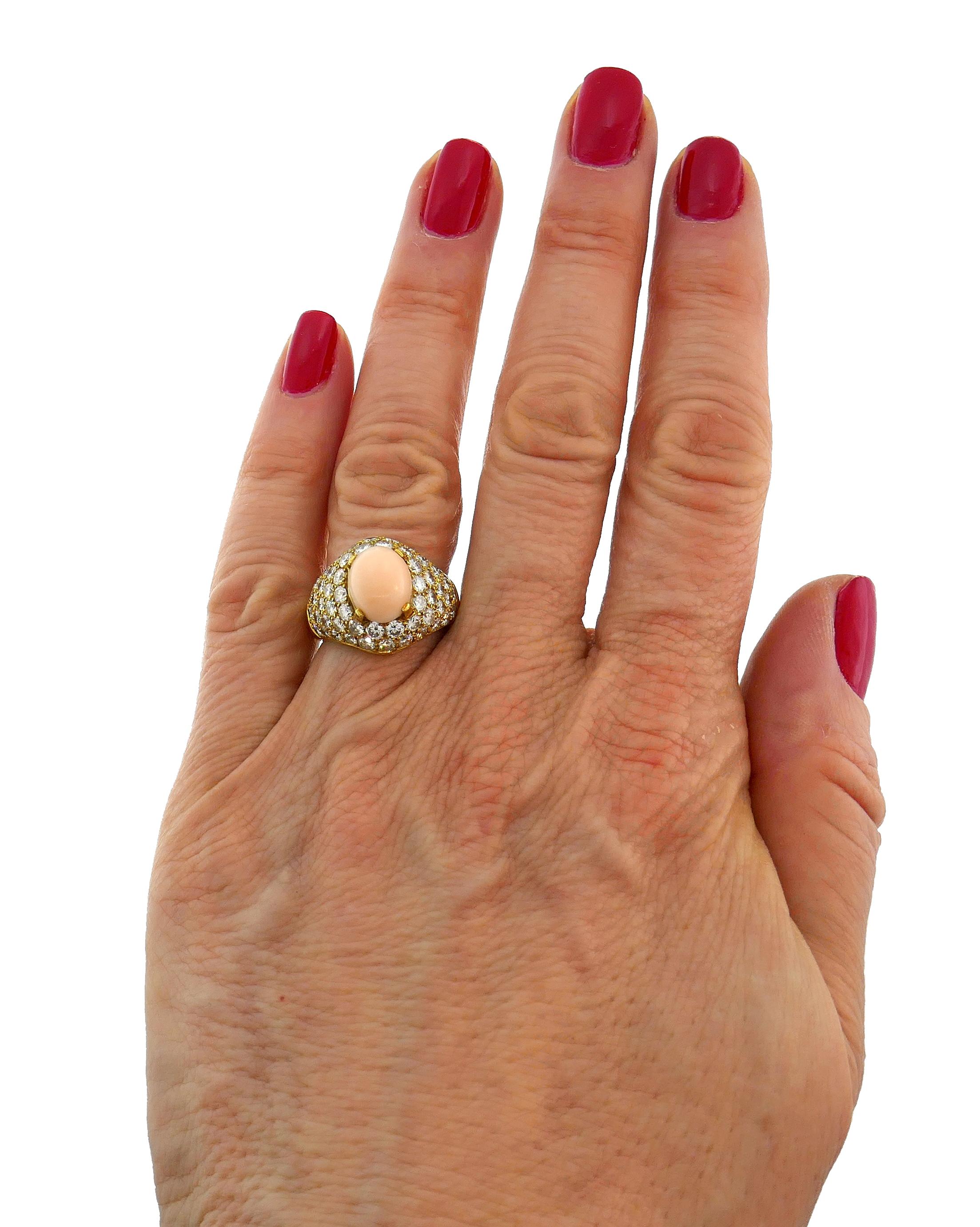Van Cleef & Arpels Coral Diamond Yellow Gold Ring In Good Condition In Beverly Hills, CA