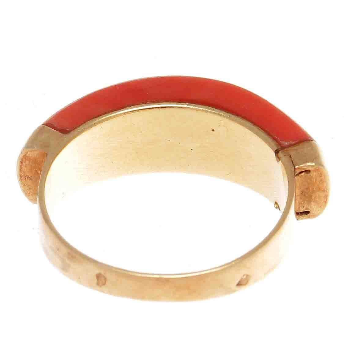 Women's Van Cleef & Arpels Coral Gold Ring