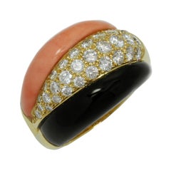 Van Cleef & Arpels Coral Onyx Diamond Yellow Gold Ring