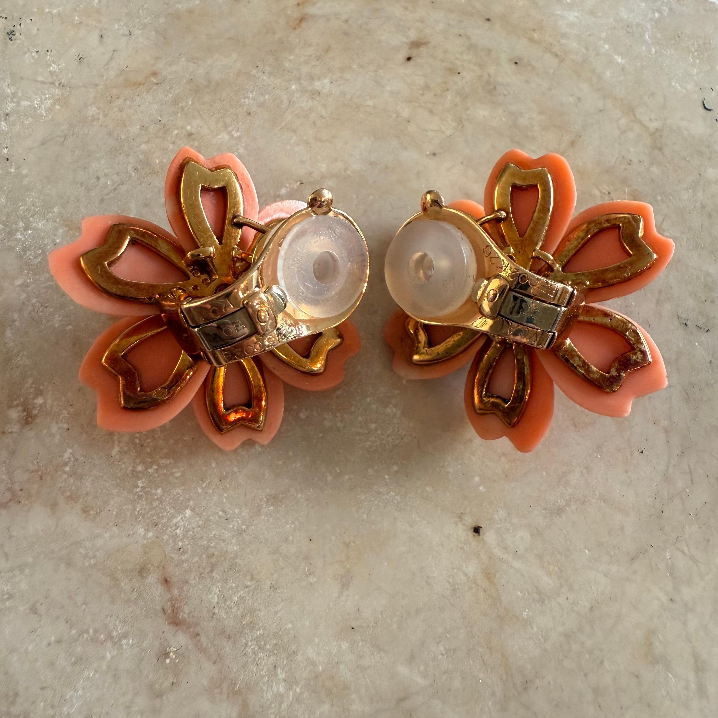 Rose de Noel Ohrclips Koralle und Diamanten Van Cleef & Appels Paris 1978 im Angebot 4