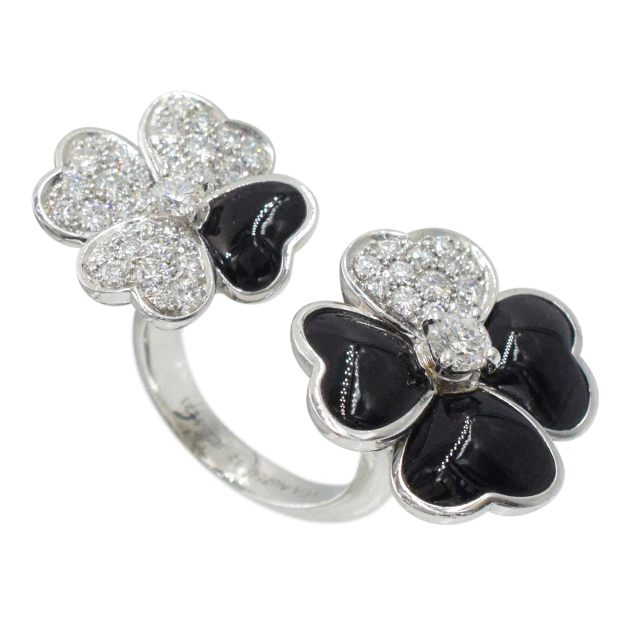 Round Cut Van Cleef & Arpels Cosmos Between the Finger ring Diamond and Onyx