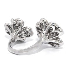 Van Cleef & Arpels Cosmos between the Finger Ring