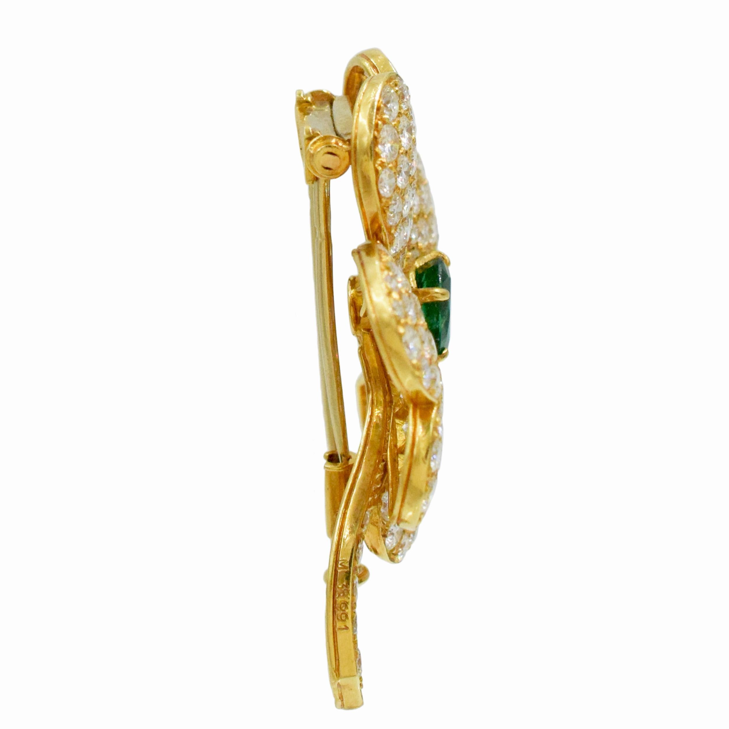 Van Cleef & Arpels 'Cosmos' Diamond and Emerald Earrings and Brooch For Sale 8
