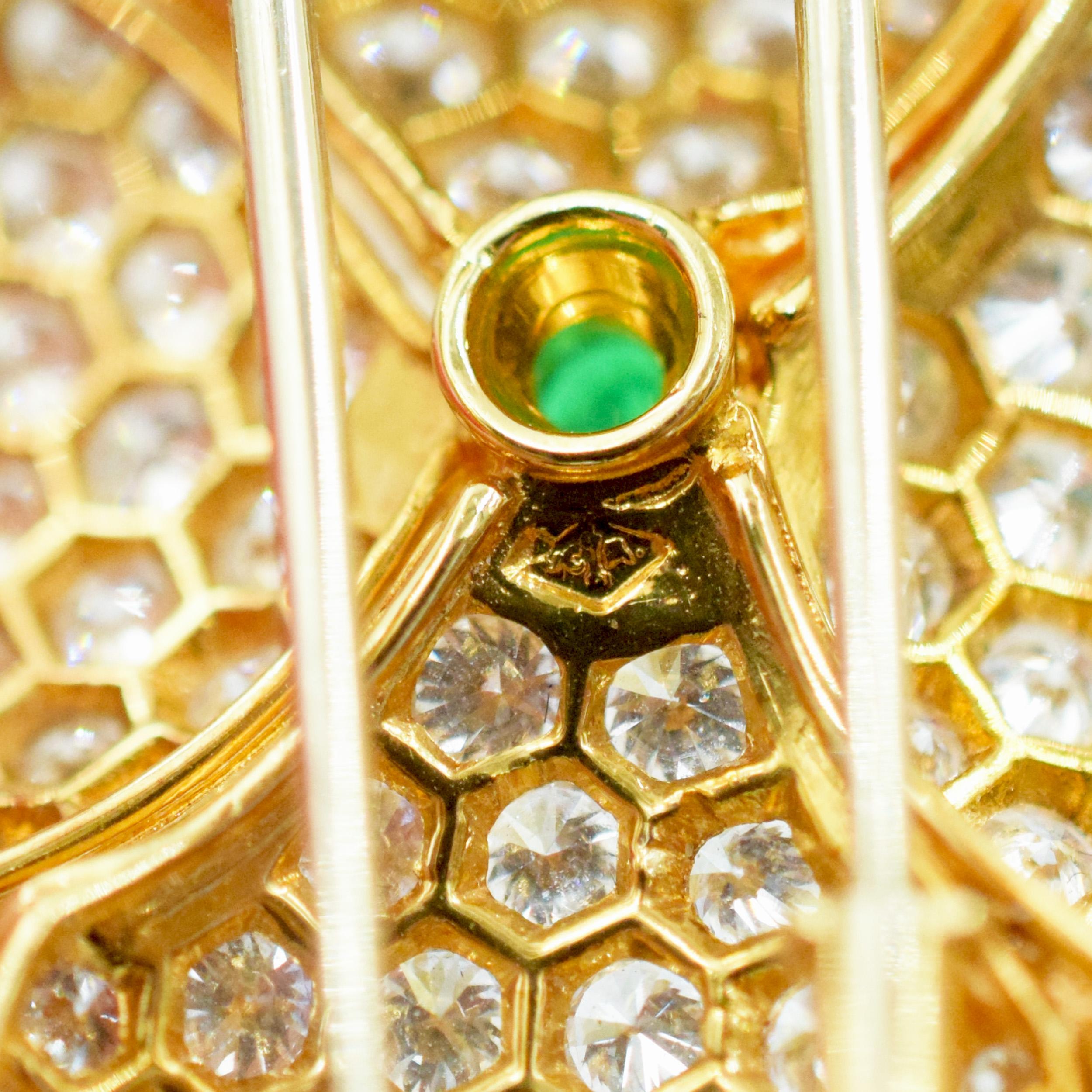 Van Cleef & Arpels 'Cosmos' Diamond and Emerald Earrings and Brooch For Sale 10