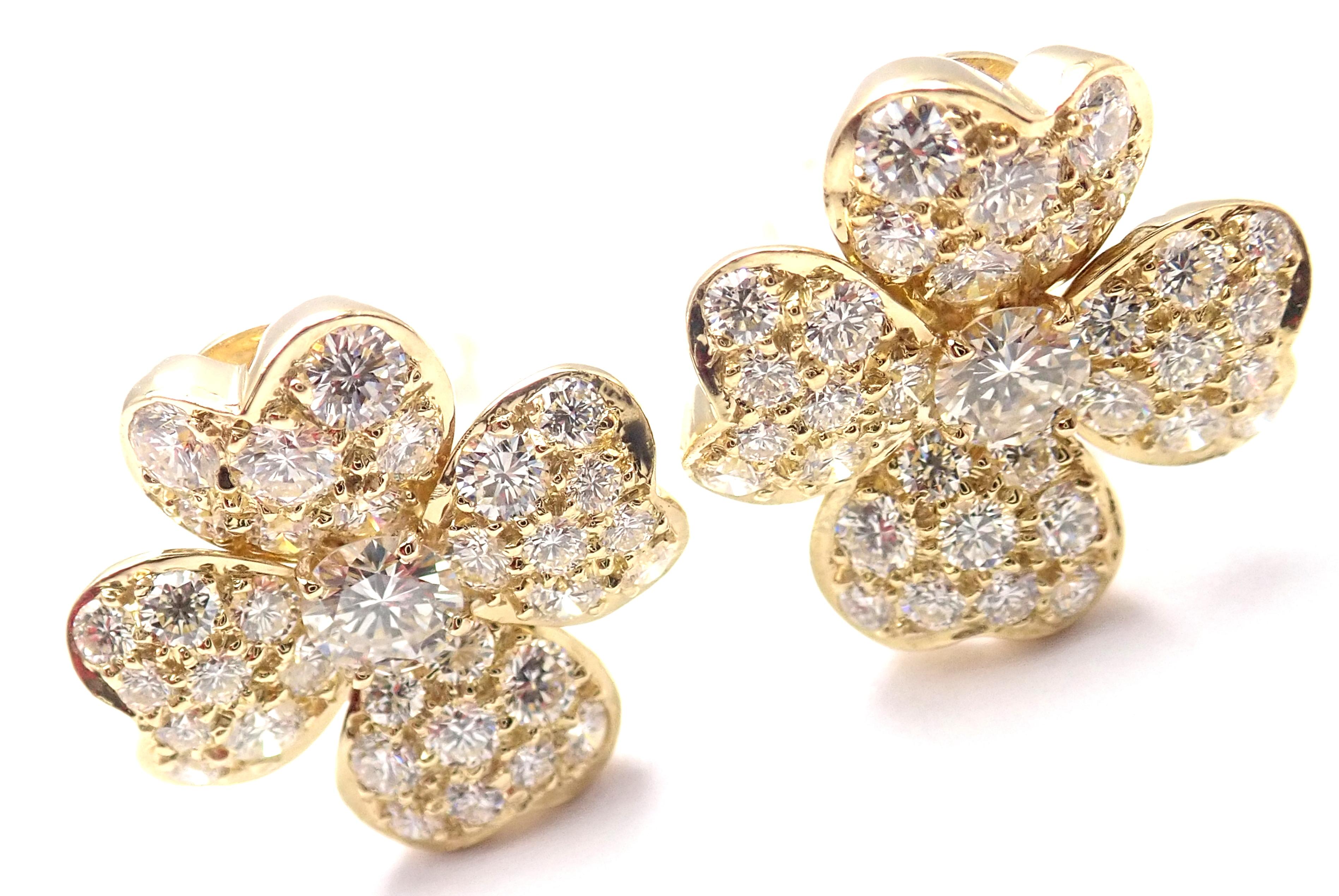18k Yellow Gold Cosmos Diamond Flower Earrings by Van Cleef & Arpels. 
With 84 round brilliant cut diamonds VVS1 clarity, E color total weight approx. 2.2ct
These earrings come with a VCA box.
***These earrings are for not pierced ears, but they can