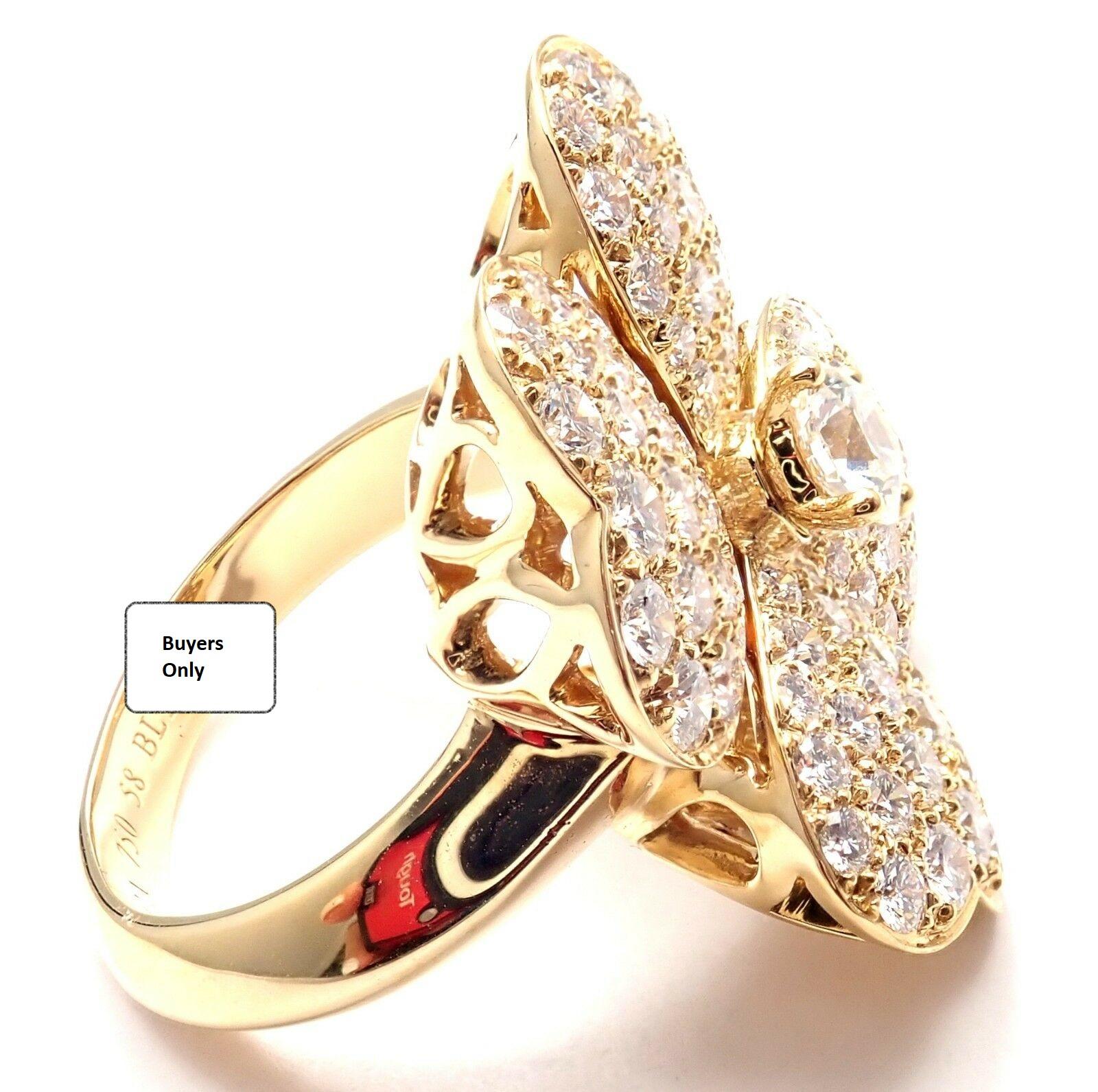 Van Cleef & Arpels Cosmos Diamond Large Model Yellow Gold Ring In New Condition In Holland, PA