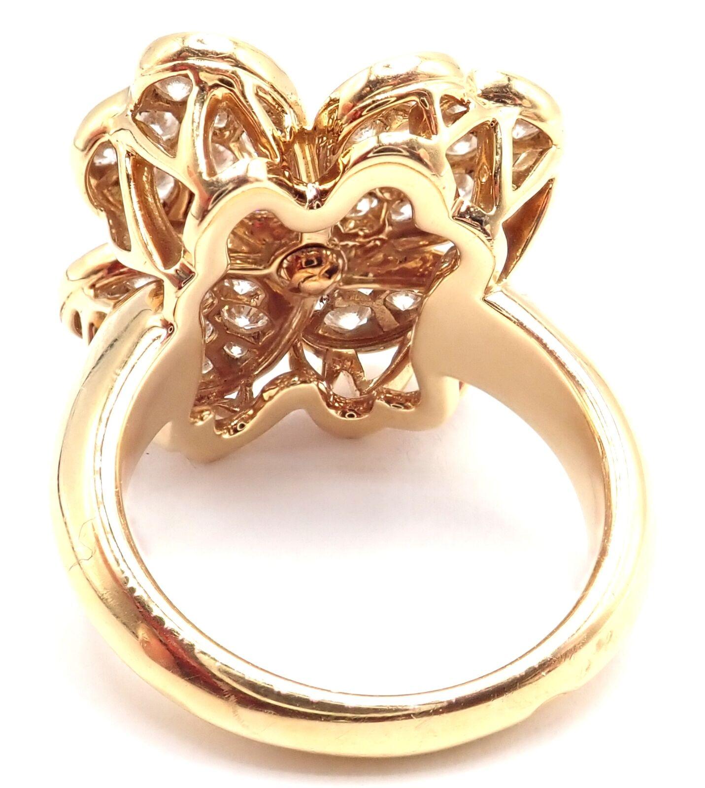 Round Cut Van Cleef & Arpels Cosmos Diamond Medium Model Yellow Gold Ring For Sale