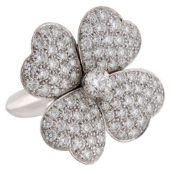 Bague « Cosmos Diamond » en or blanc, grand modèle, de VAN CLEEF & ARPELS