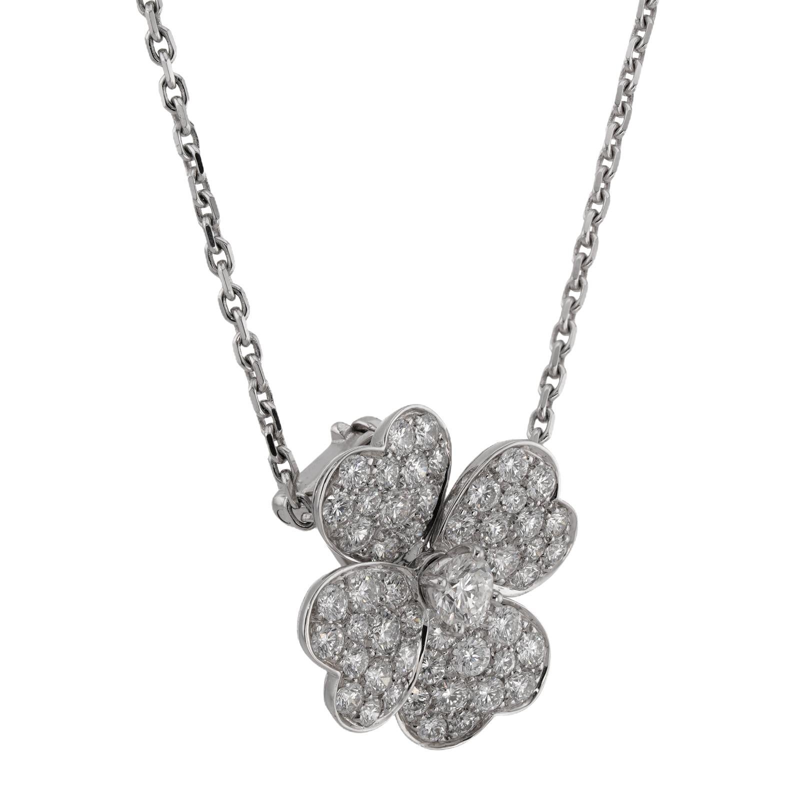 VAN CLEEF & ARPELS Collana a clip con ciondolo in oro bianco Cosmos Diamond in vendita 1