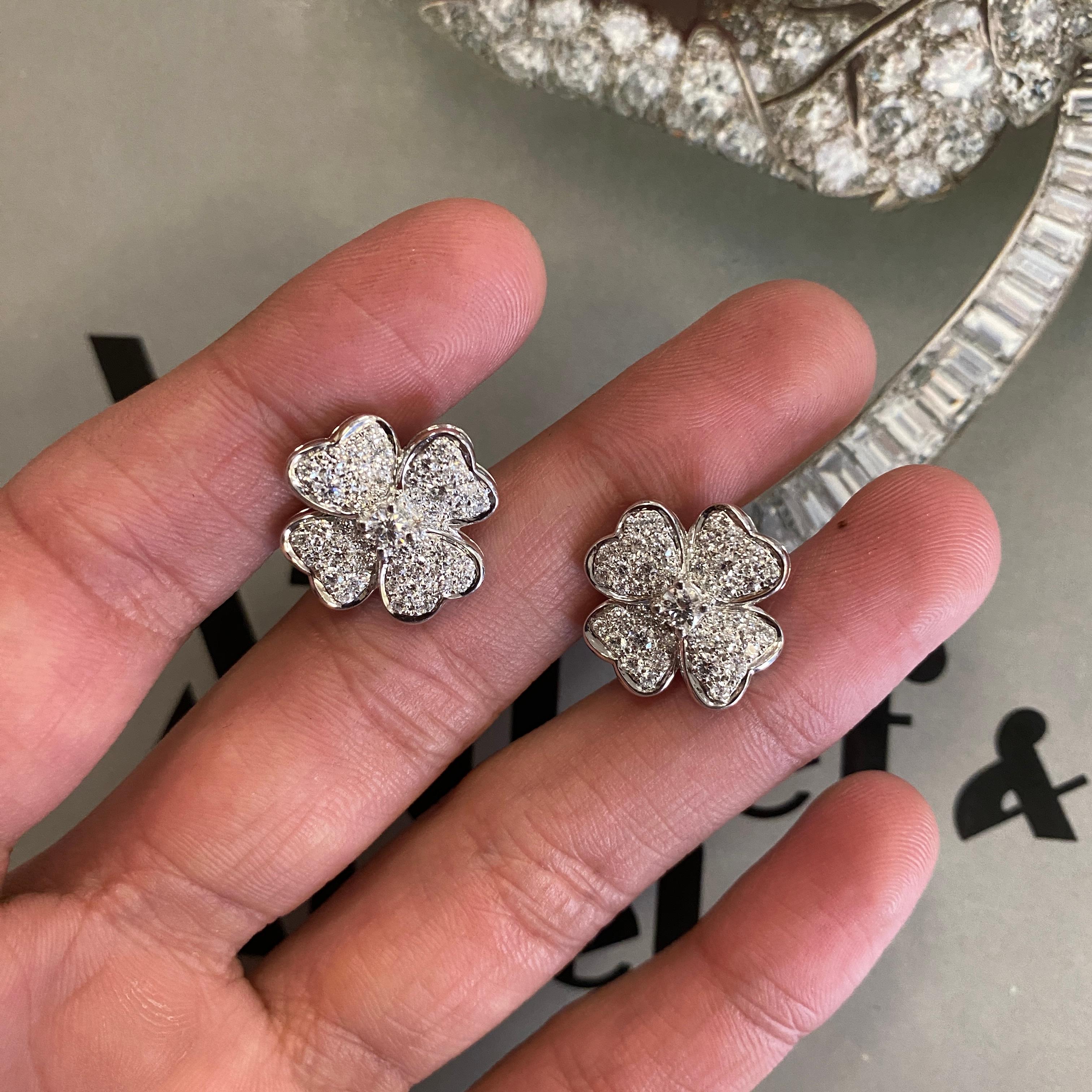 Round Cut Van Cleef & Arpels Cosmos Earrings in 18k White Gold & Diamonds, Small Model