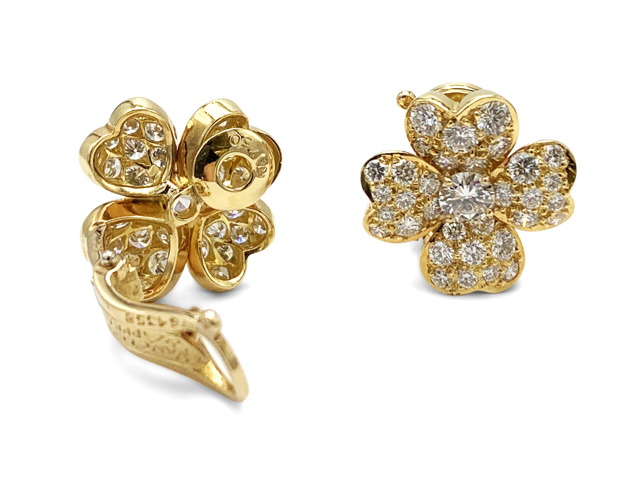 Van Cleef & Arpels 'Cosmos' Gold and Diamond Earrings In Excellent Condition In New York, NY