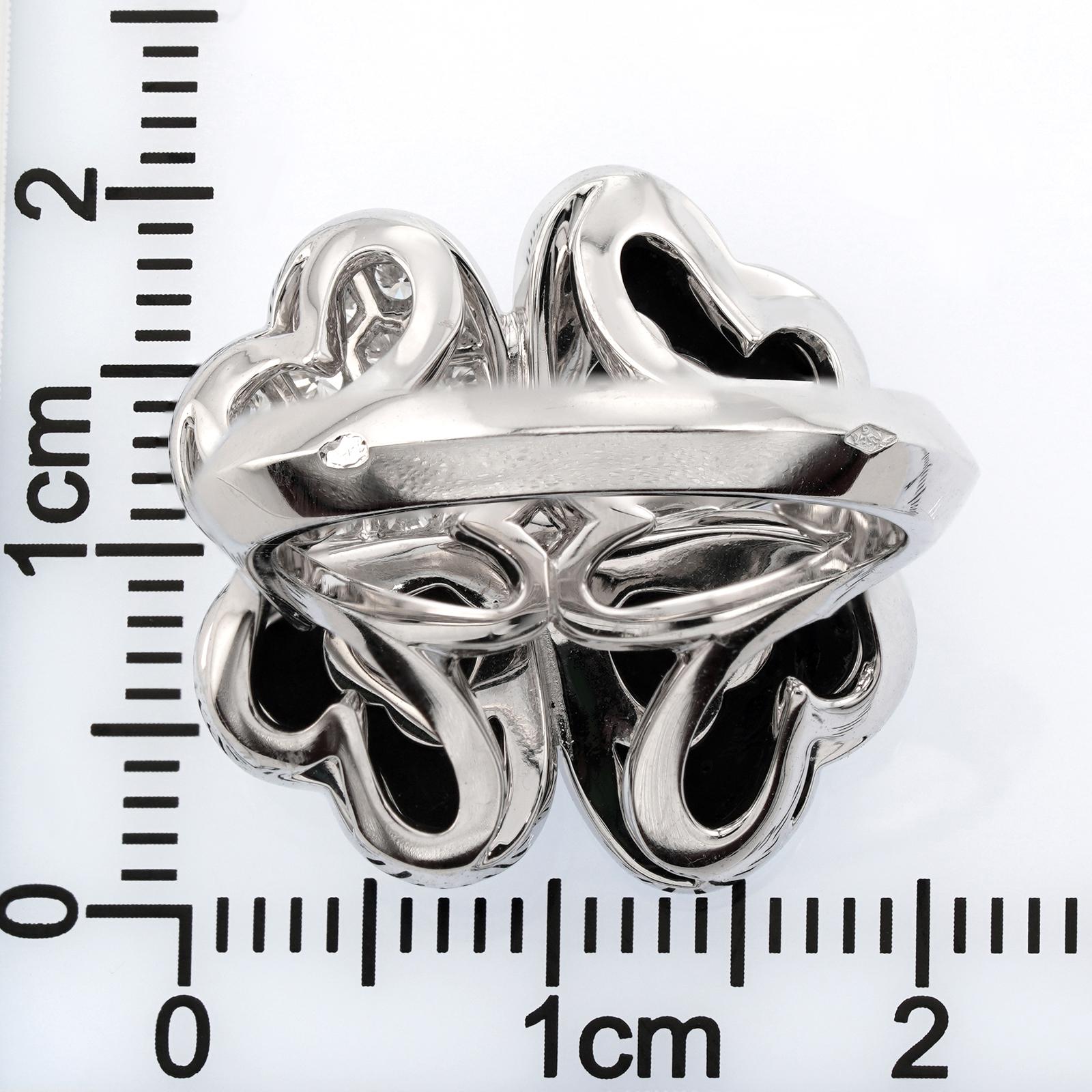 VAN CLEEF & ARPELS Cosmos Onyx Diamond Medium Model Ring. Sz 51 For Sale 1