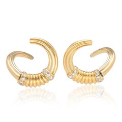 VAN CLEEF & ARPELS Creoles Cosmos Earrings