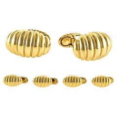 Ensemble de boutons de manchette et de boucles d'oreilles Van Cleef & Arpels, 18 carats