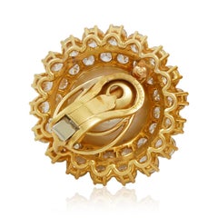 VAN CLEEF & ARPELS Fermaglio per orecchie con perle coltivate a forma di bottone e diamanti