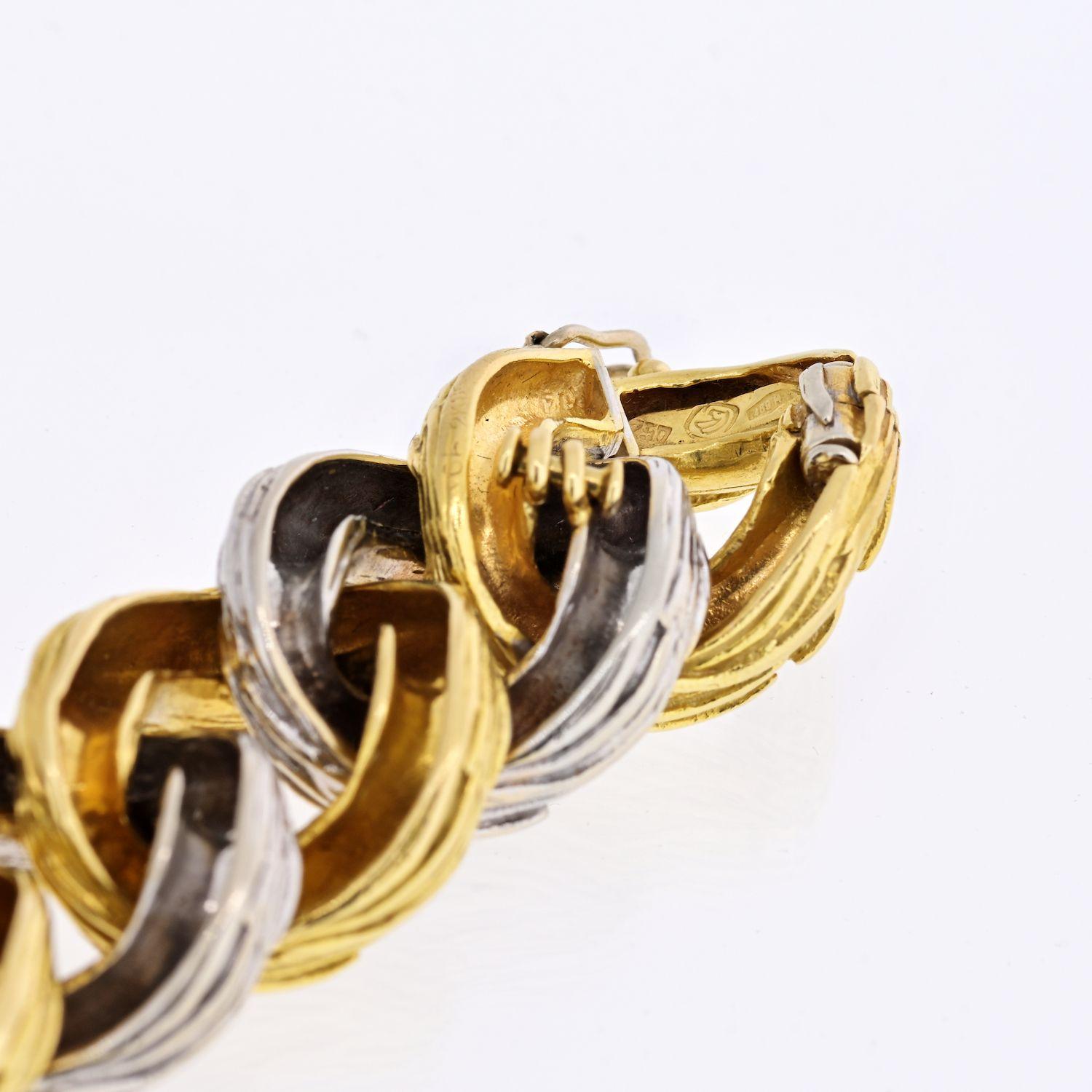 Van Cleef & Arpels Curb Link Two-Tone Vintage Gold Bracelet In Excellent Condition In New York, NY