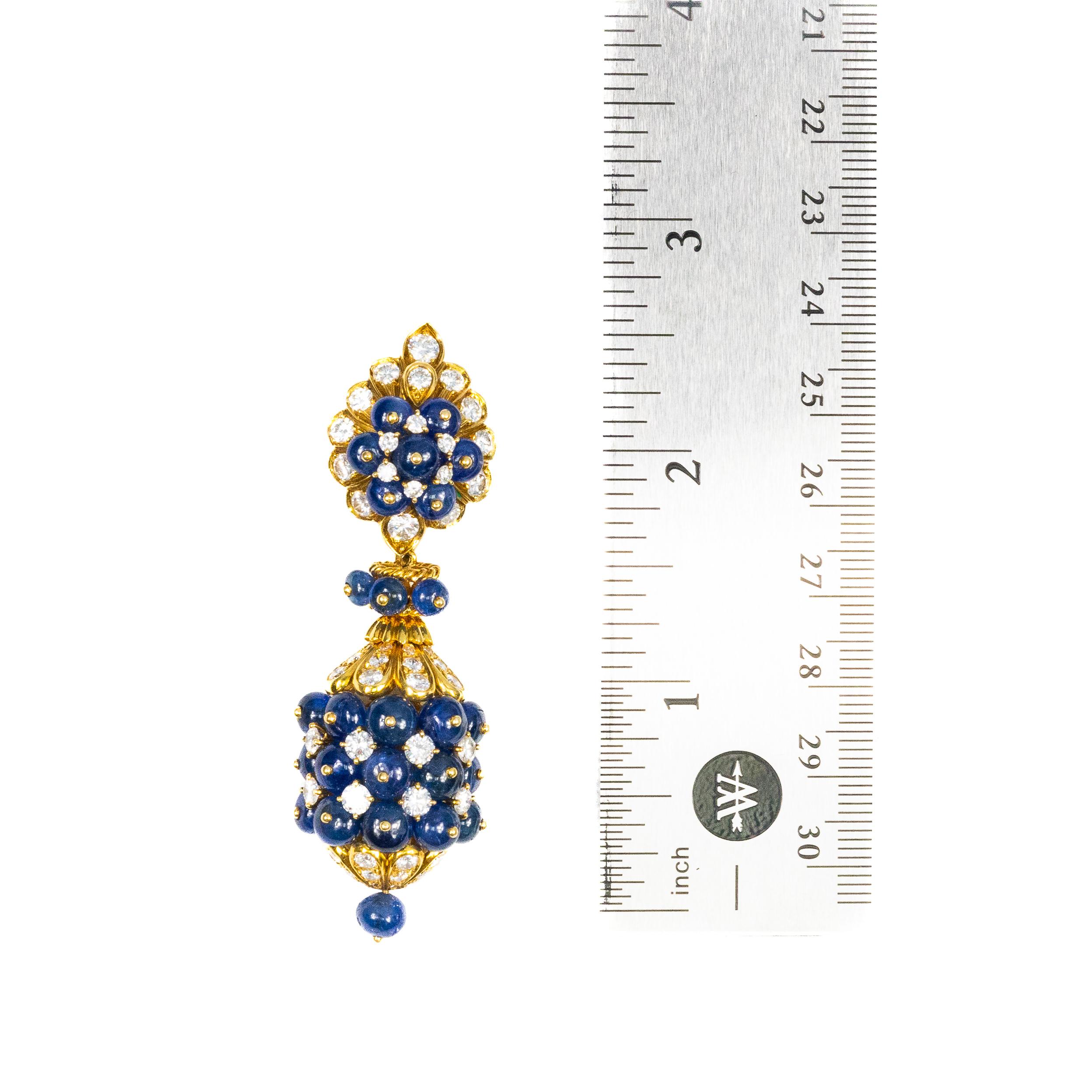 Van Cleef & Arpels Day & Night Sapphire Earrings In Excellent Condition For Sale In New York, NY
