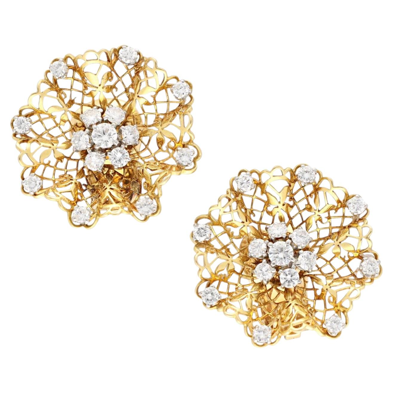 VAN CLEEF & ARPELS 'Dentelle' Earclips
