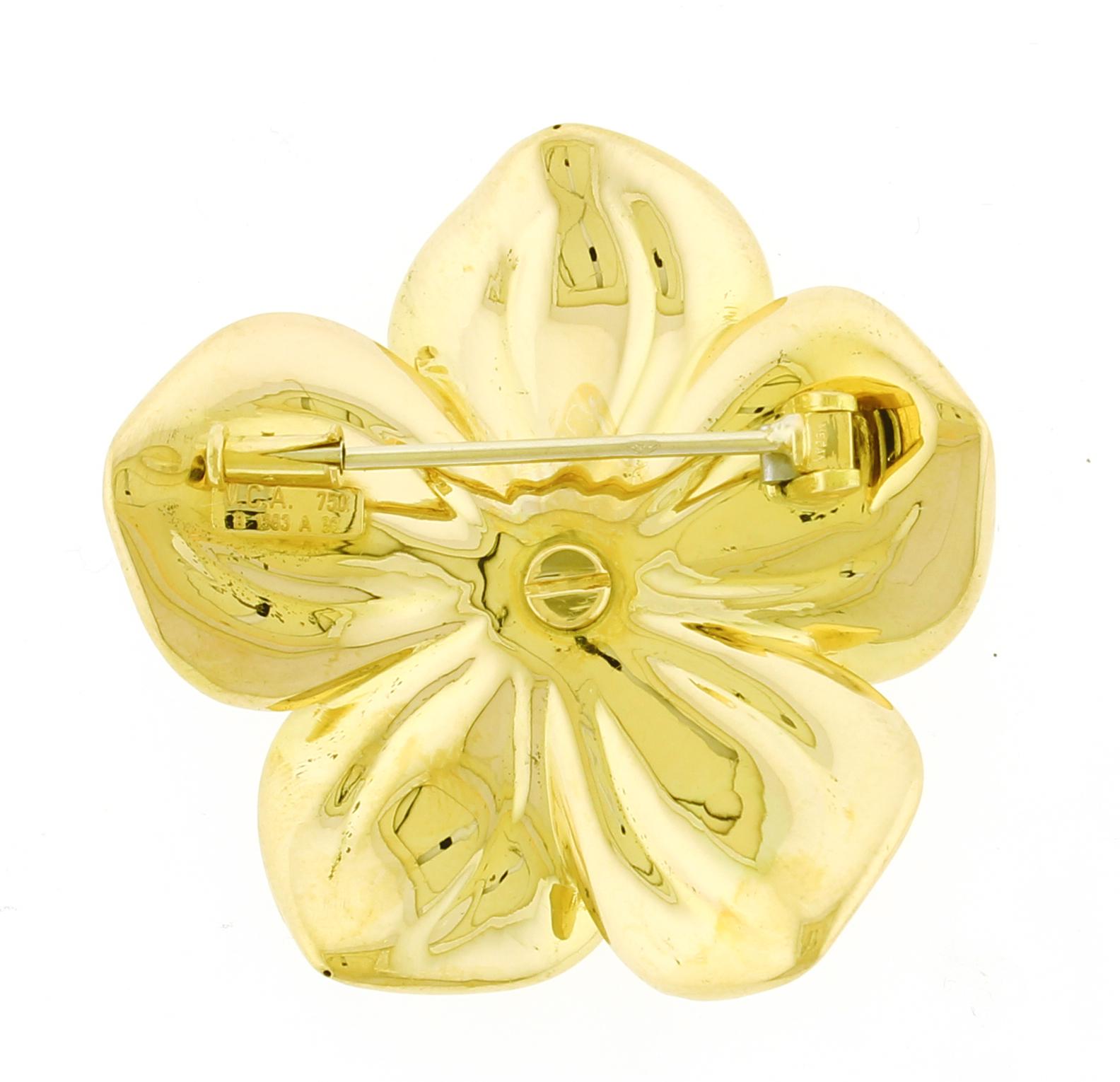 Van Cleef & Arpels Diamant-Brosche mit Magnolien aus 18 Karat Gold (Brillantschliff) im Angebot